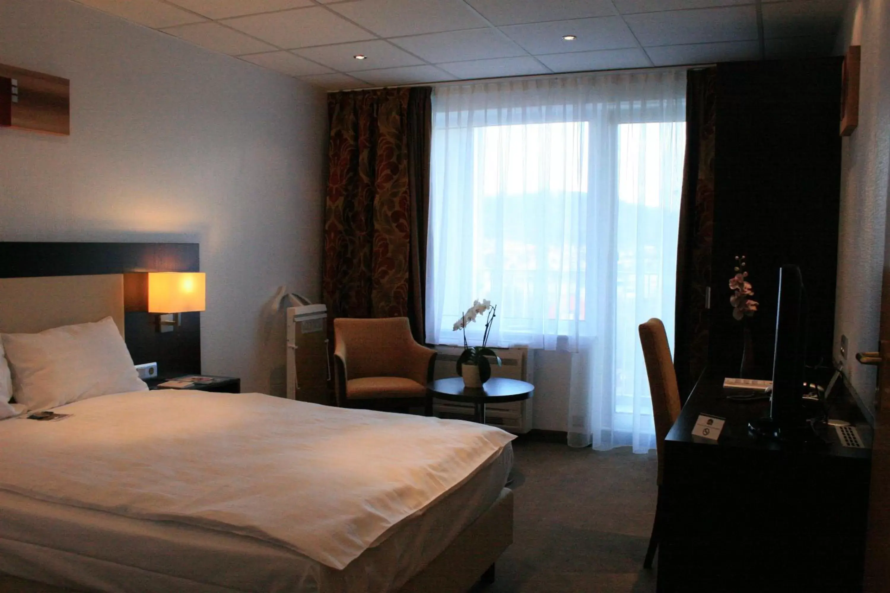 Photo of the whole room, Bed in Best Western Hotel Jena