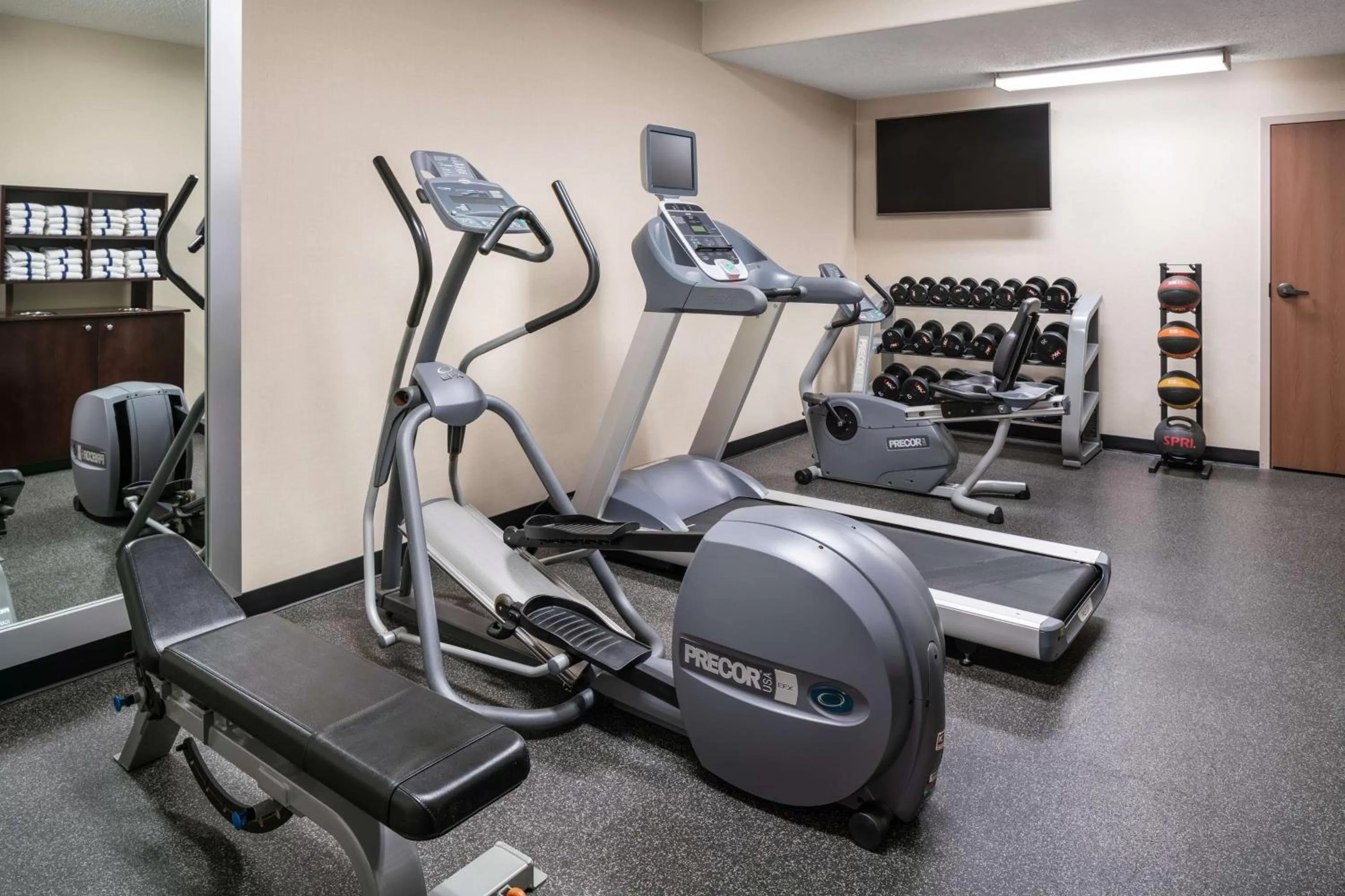 Fitness centre/facilities in Hampton Inn Loveland