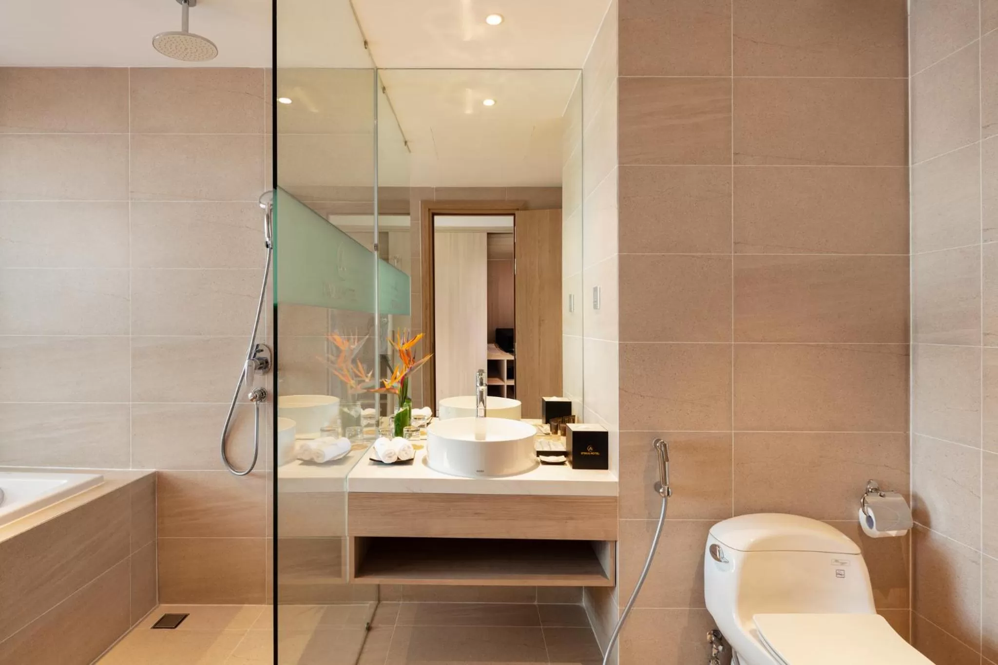 Toilet in DQua Hotel