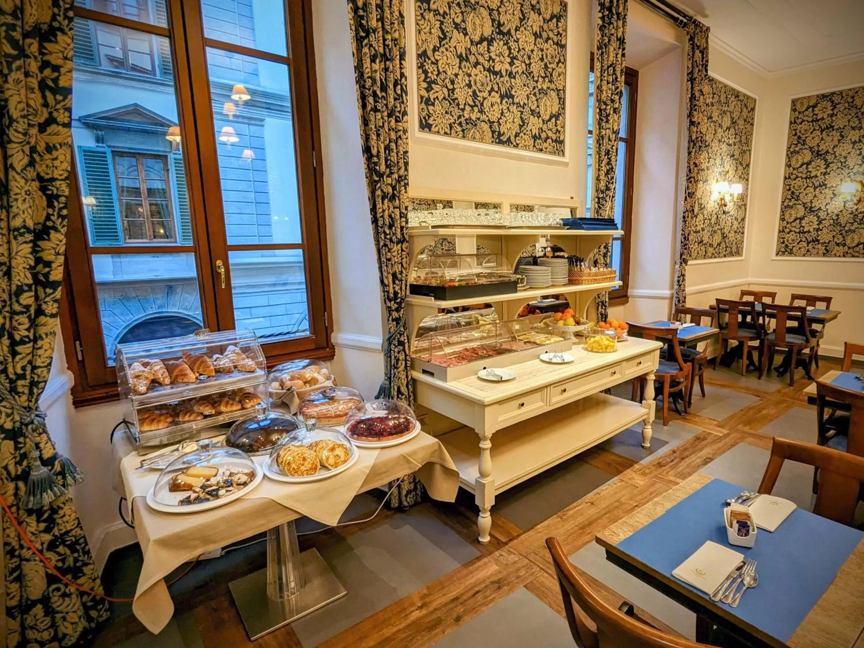 Breakfast in FH55 Hotel Calzaiuoli