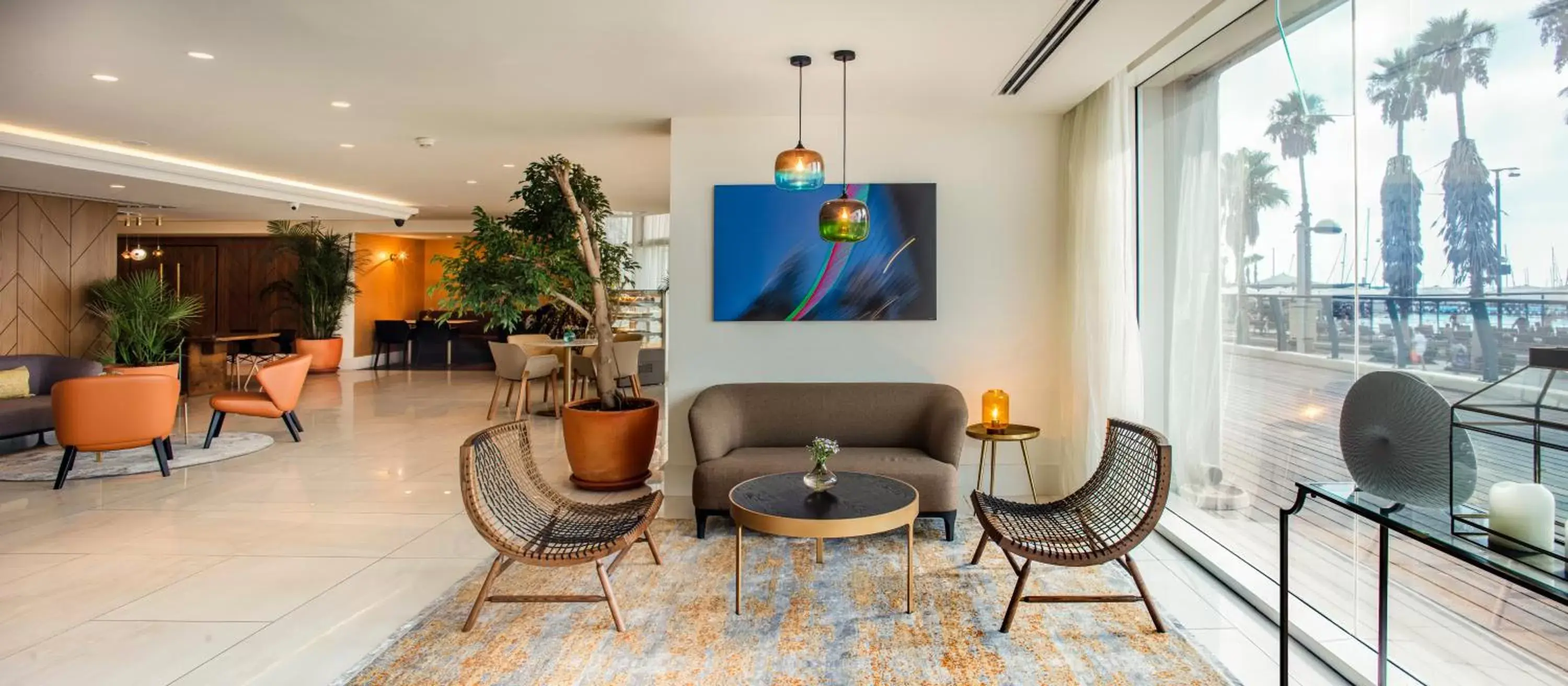 Lobby or reception, Seating Area in Carlton Tel Aviv Hotel – Luxury on the Beach