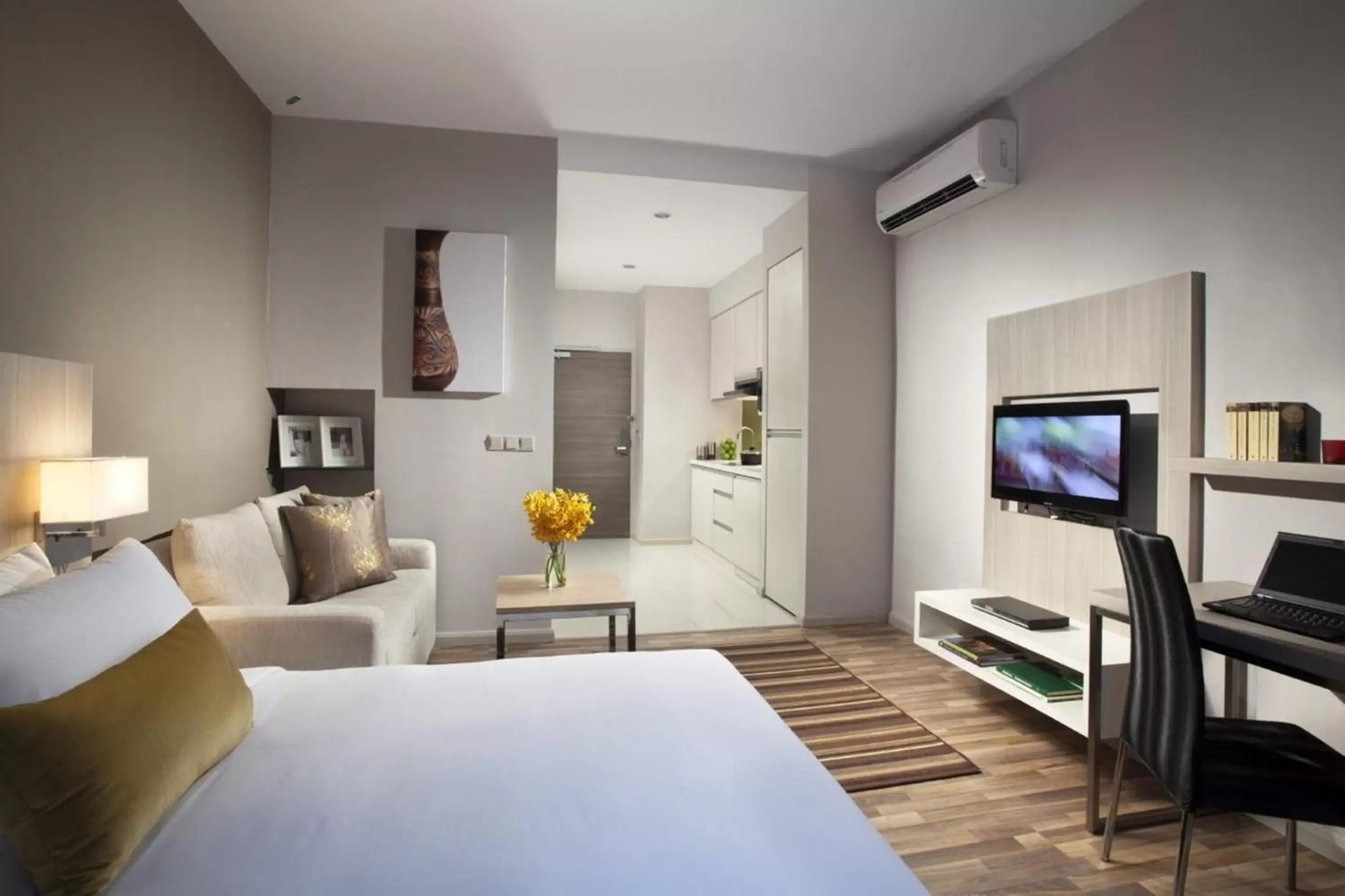Bedroom, TV/Entertainment Center in Citadines Uplands Kuching