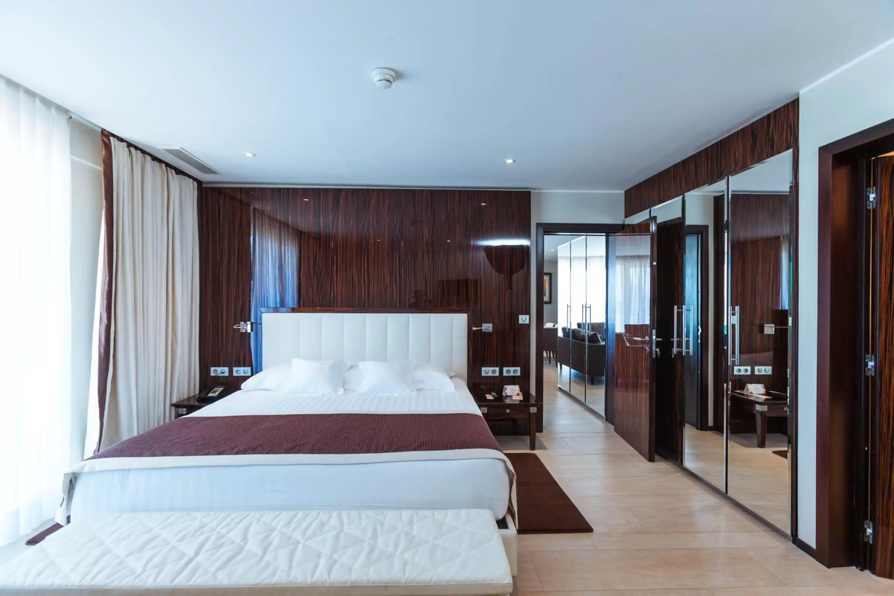 Day, Bed in Terrou-Bi Day, Bed in Terrou-Bi