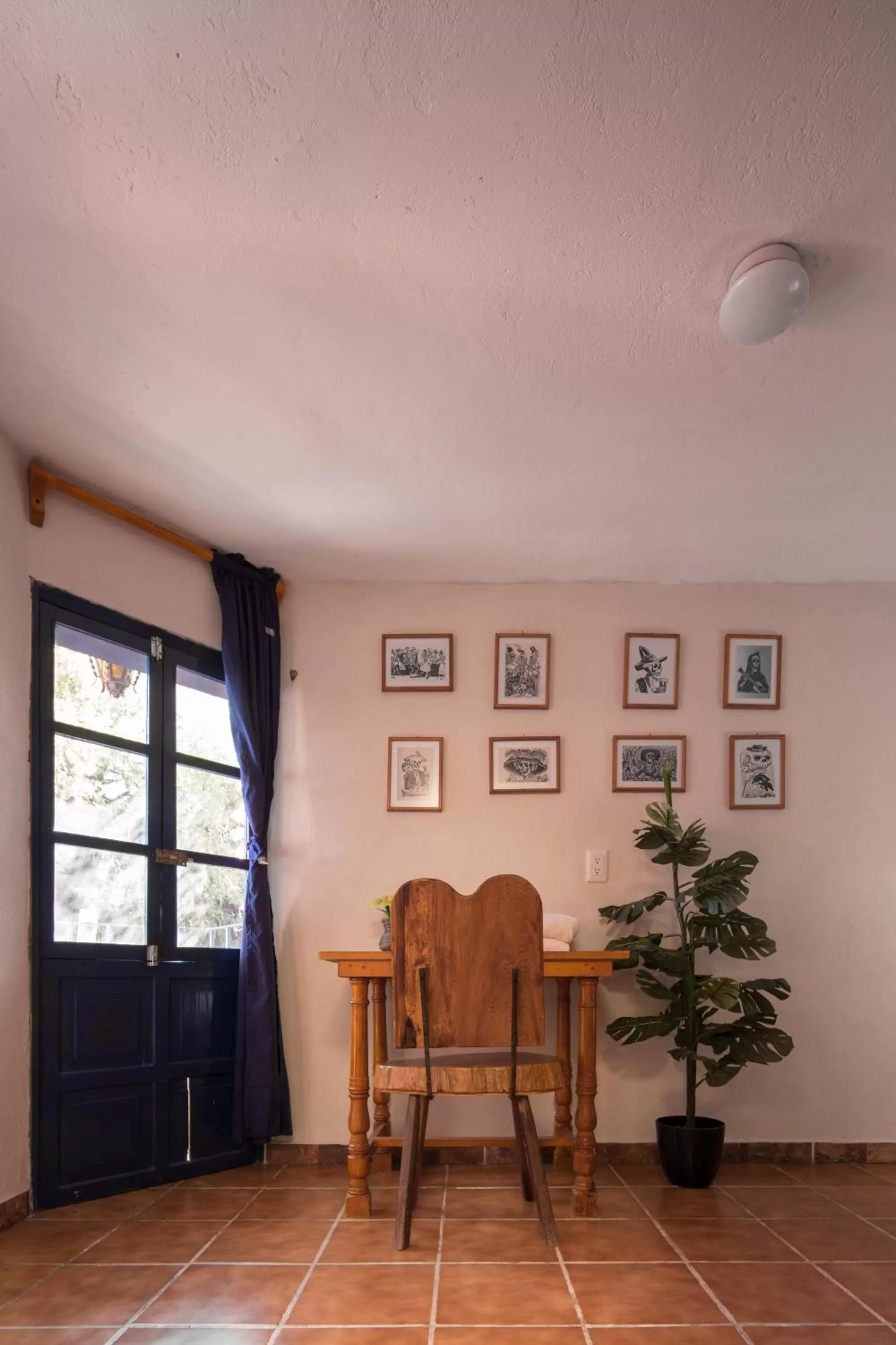 Seating area in Hotel Posada Bugambilias