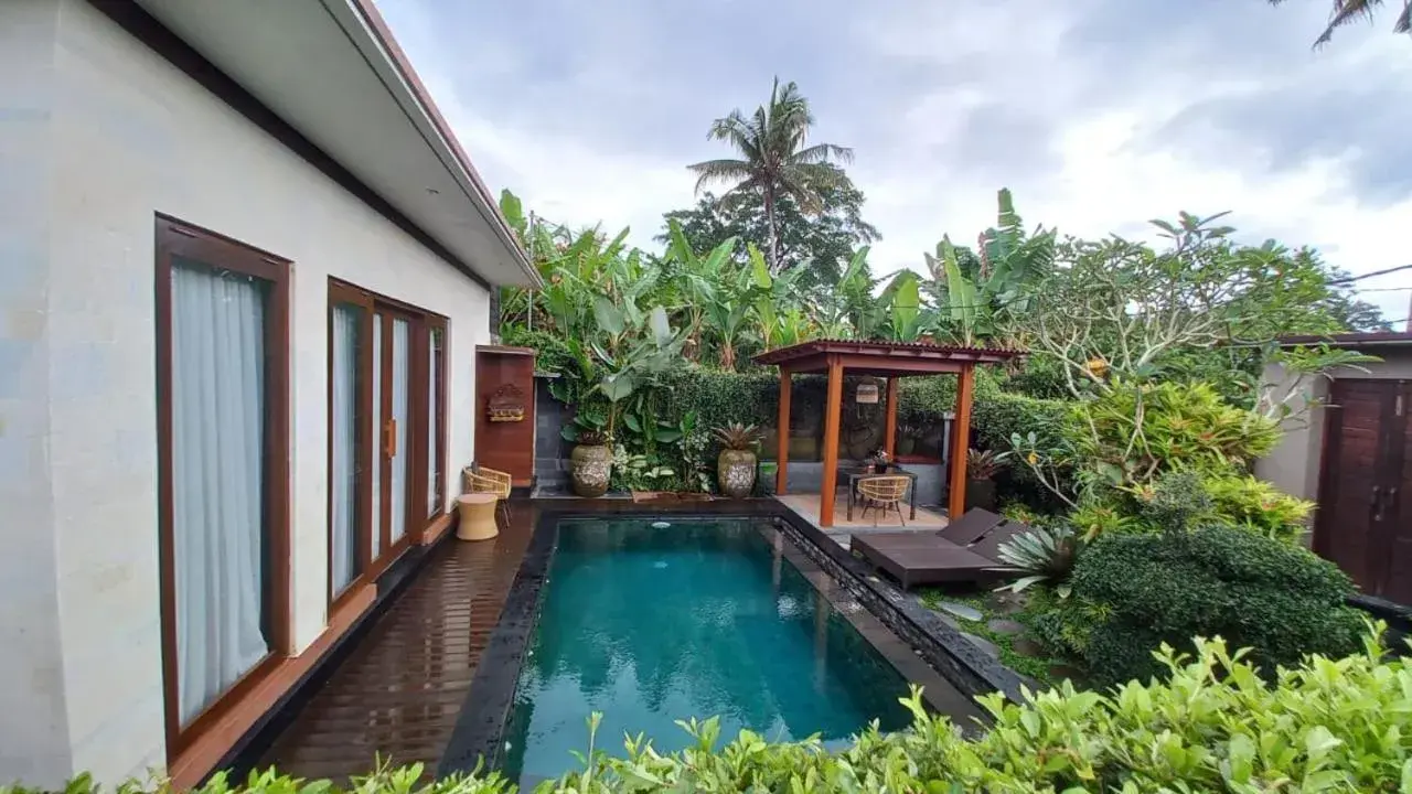 Balcony/Terrace, Swimming Pool in Ubud Paradise Villa