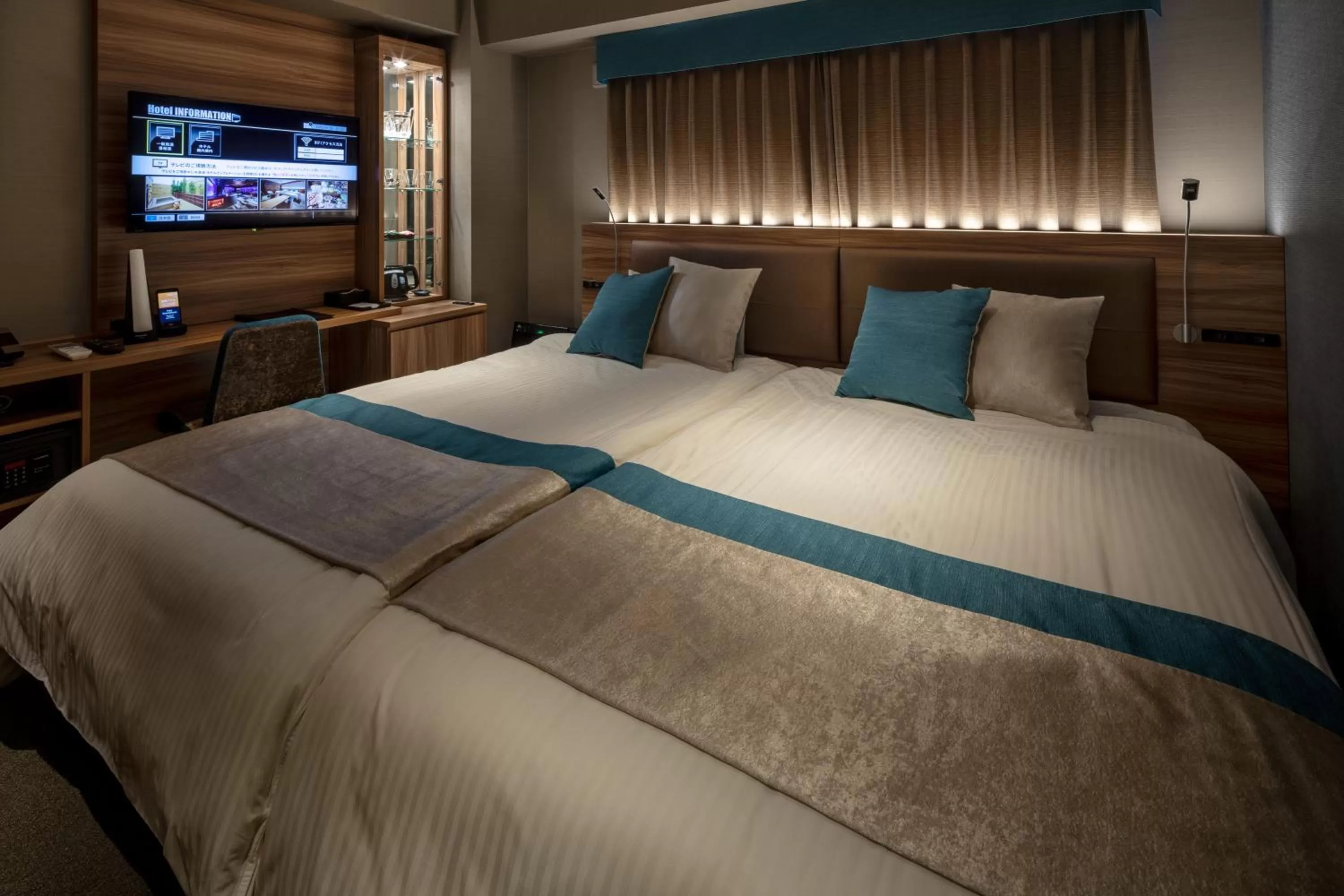 Bathroom, Bed in Wat Hotel & Spa Hida Takayama