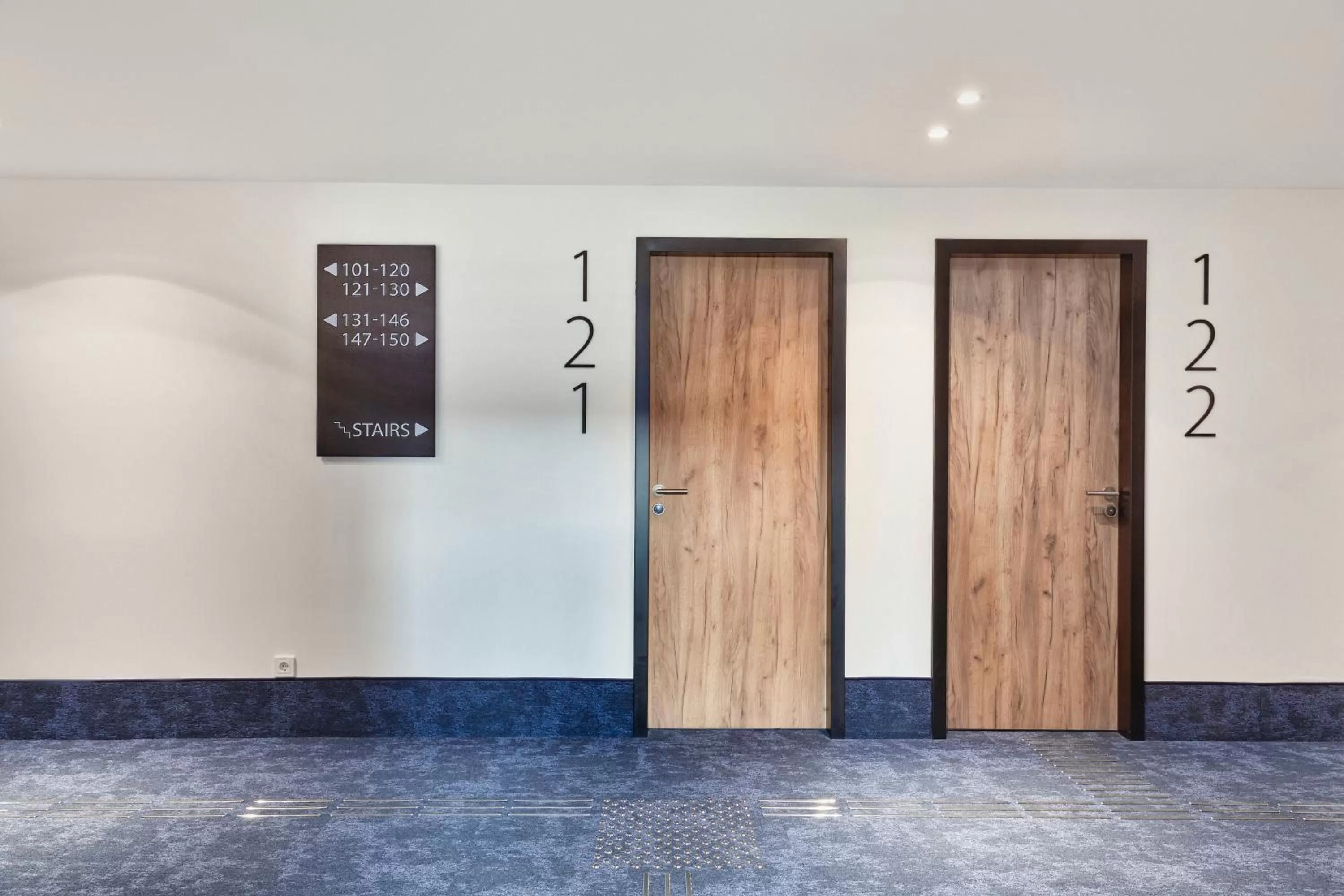 Decorative detail in H2 Hotel Düsseldorf City