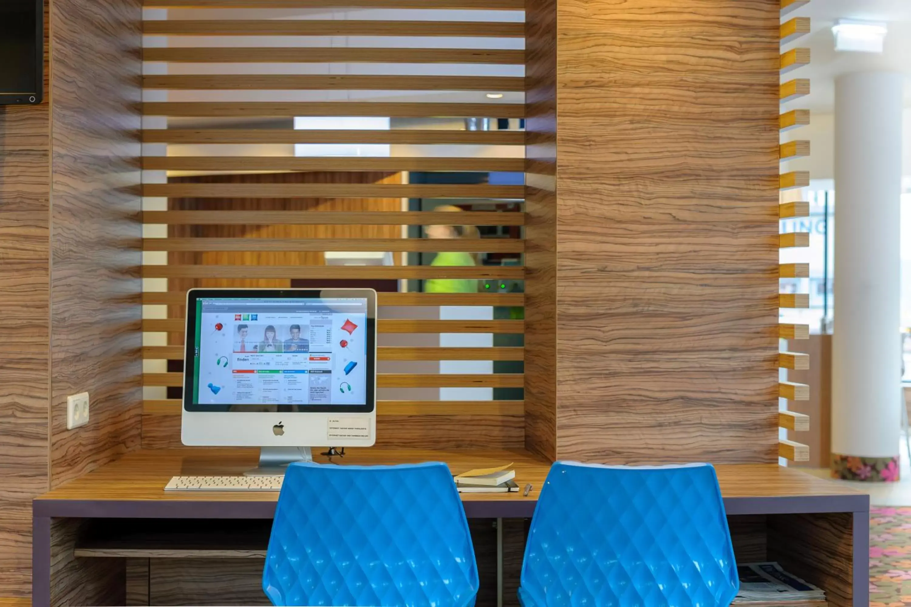 Business facilities, TV/Entertainment Center in Ibis Styles Wien City