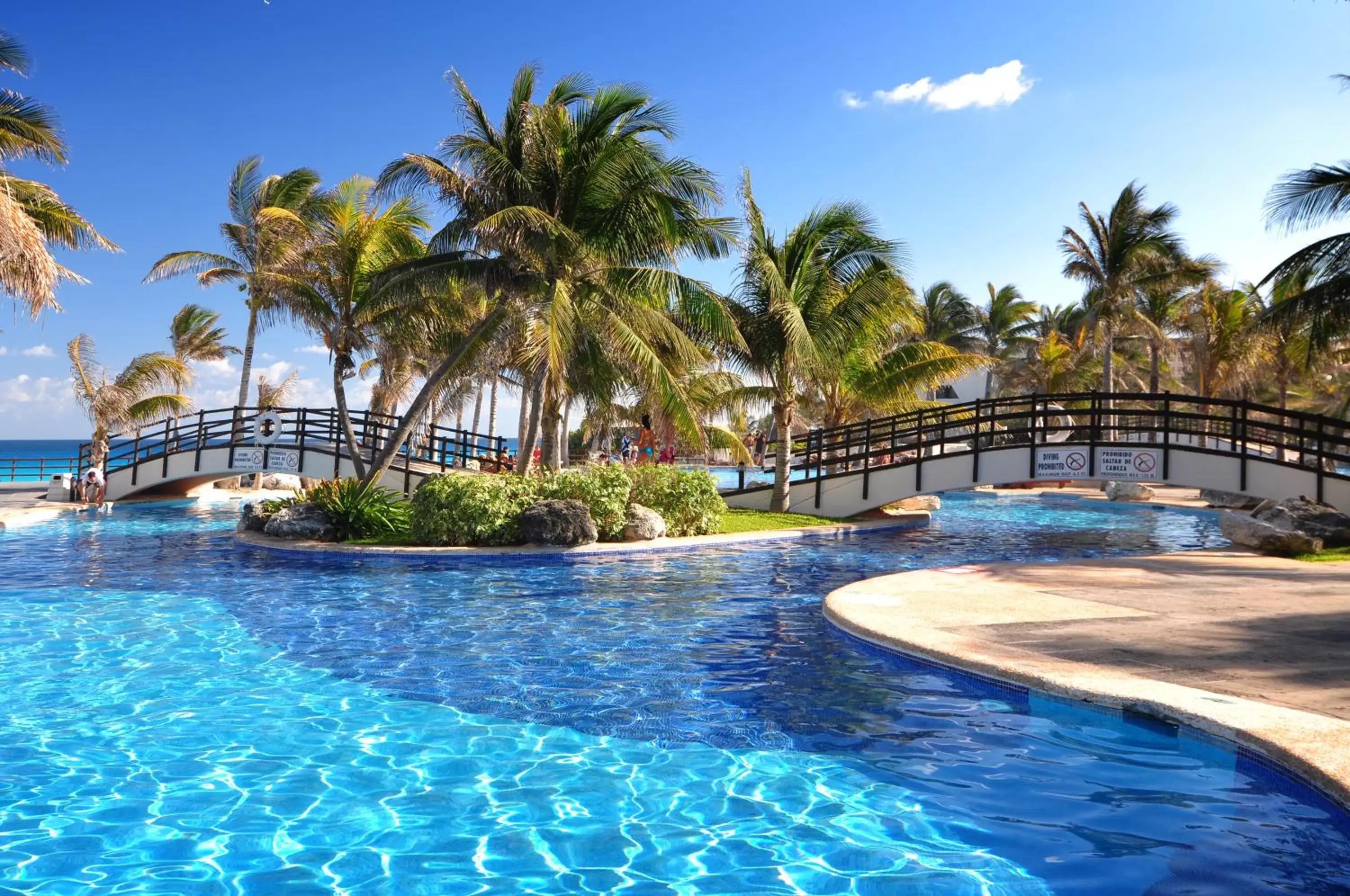 Day, Swimming Pool in Grand Oasis Cancun - All Inclusive