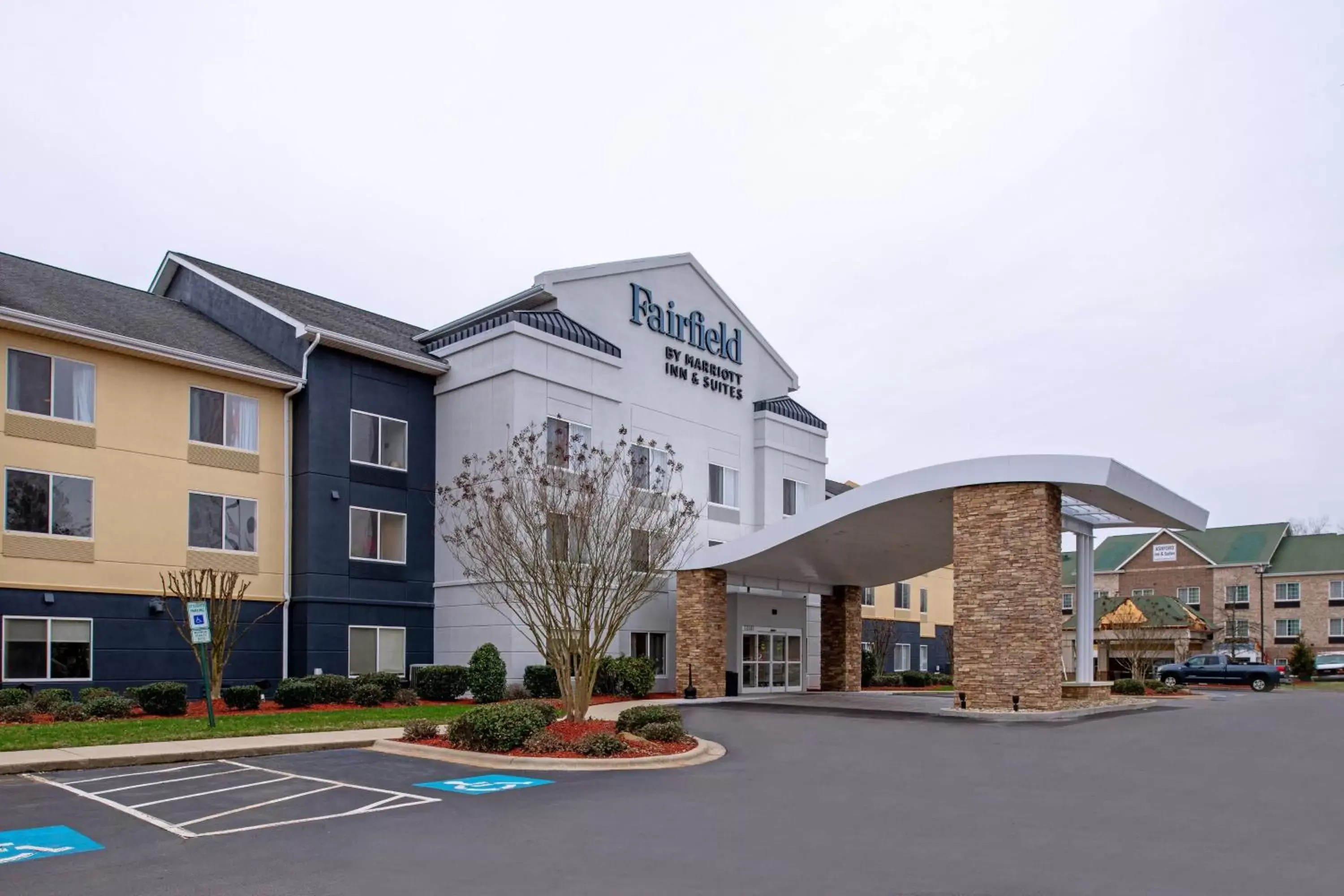 Property Building in Fairfield Inn & Suites High Point Archdale