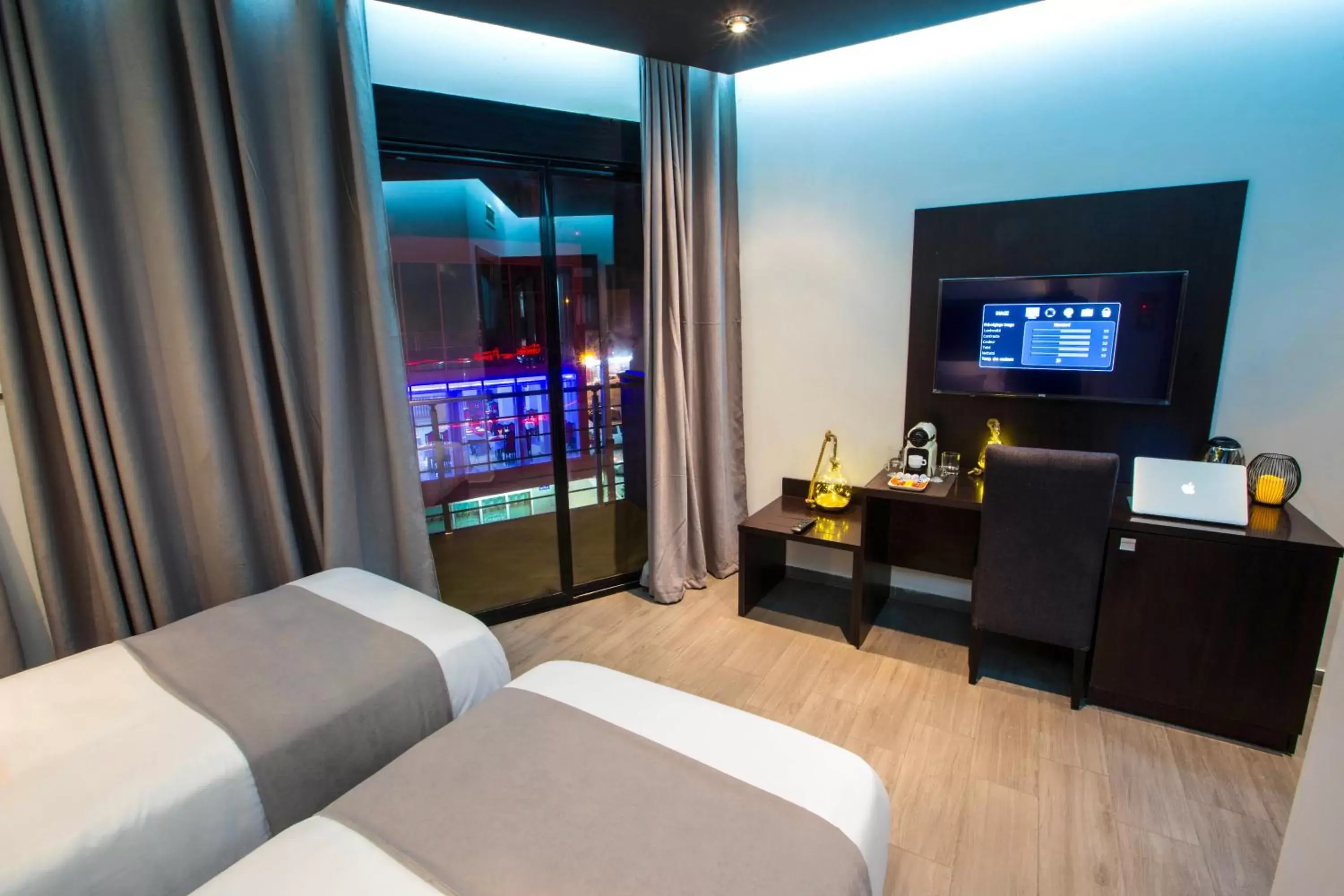 Double or Twin Room with City View in Calypso Home Oran Double or Twin Room with City View in Calypso Home Oran