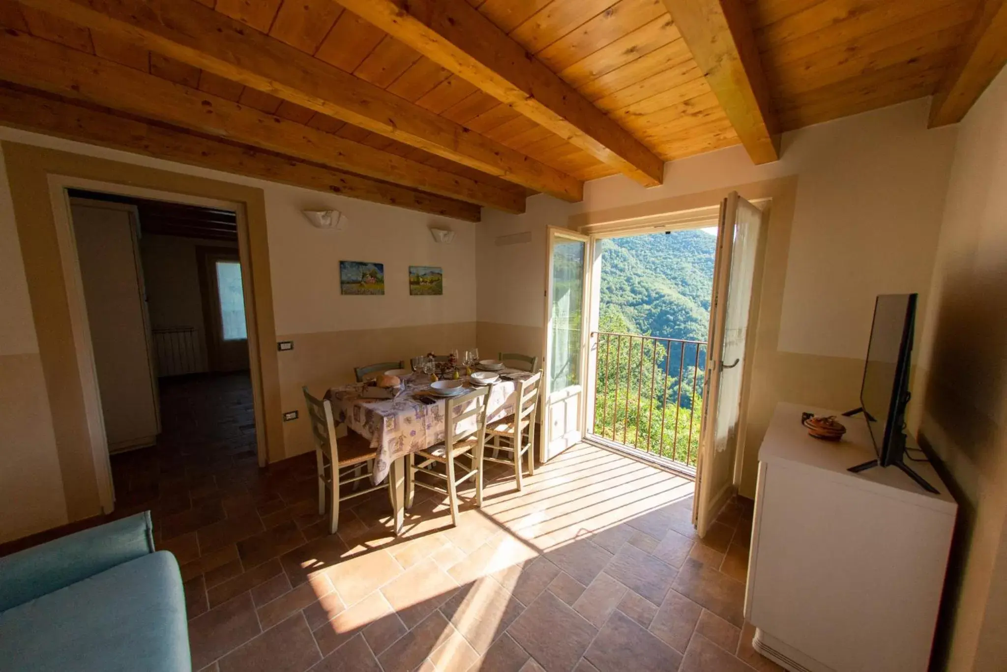 Dining Area in La Beppa - Casa Vacanza