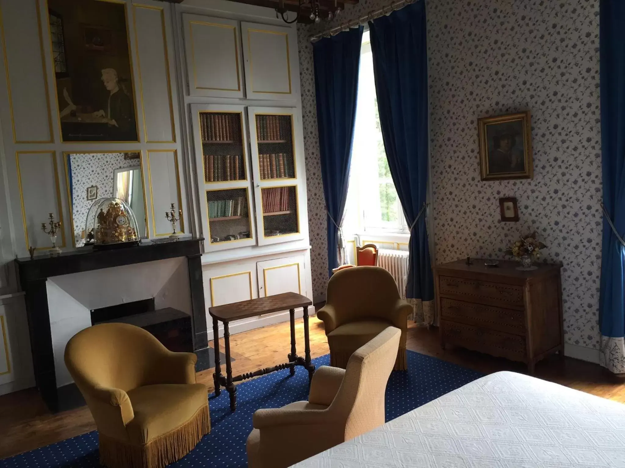 Decorative detail, Seating Area in Le Château d'Asnières en Bessin