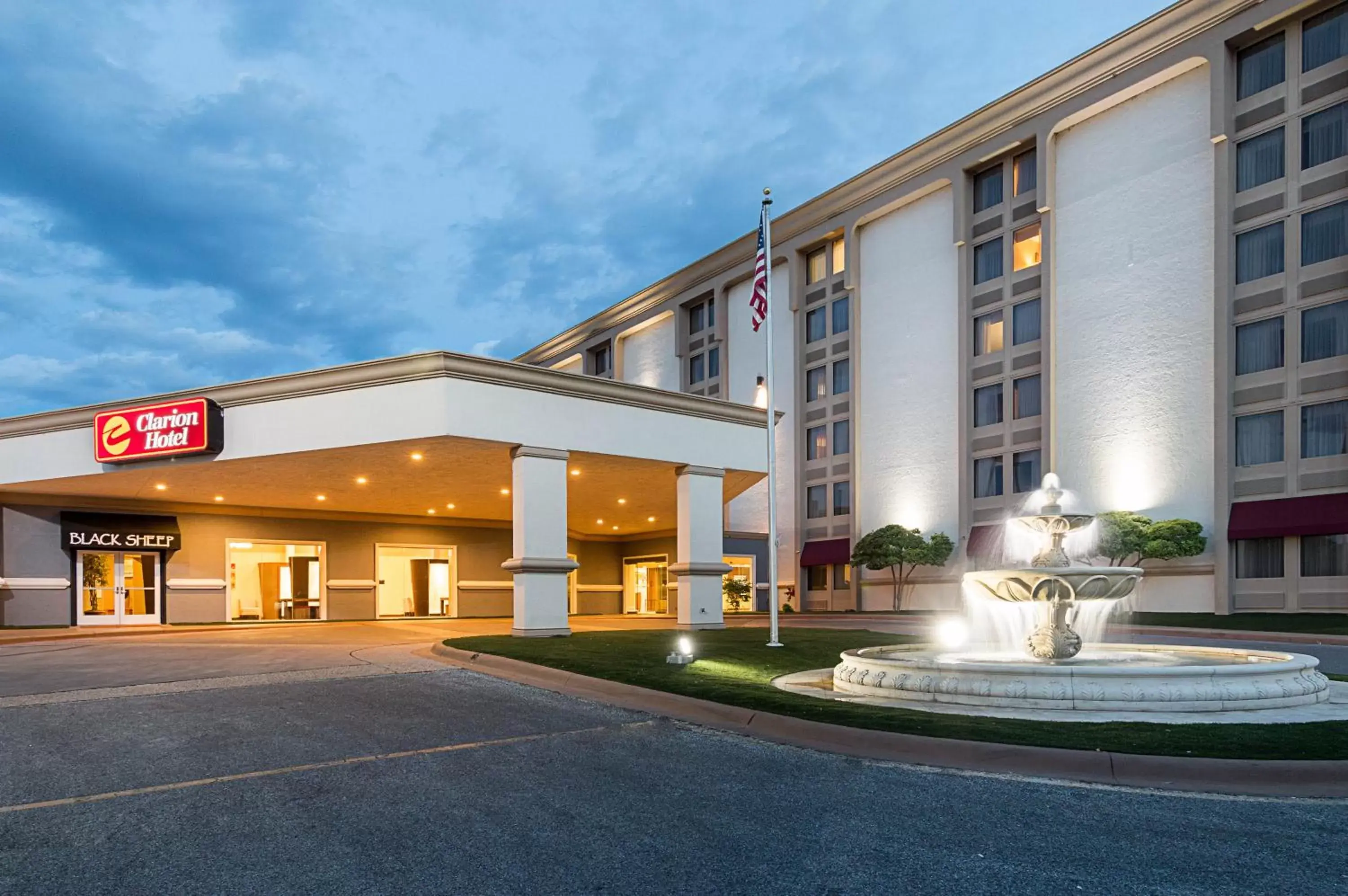 Property building in Clarion Hotel San Angelo near Convention Center Property building in Clarion Hotel San Angelo near Convention Center