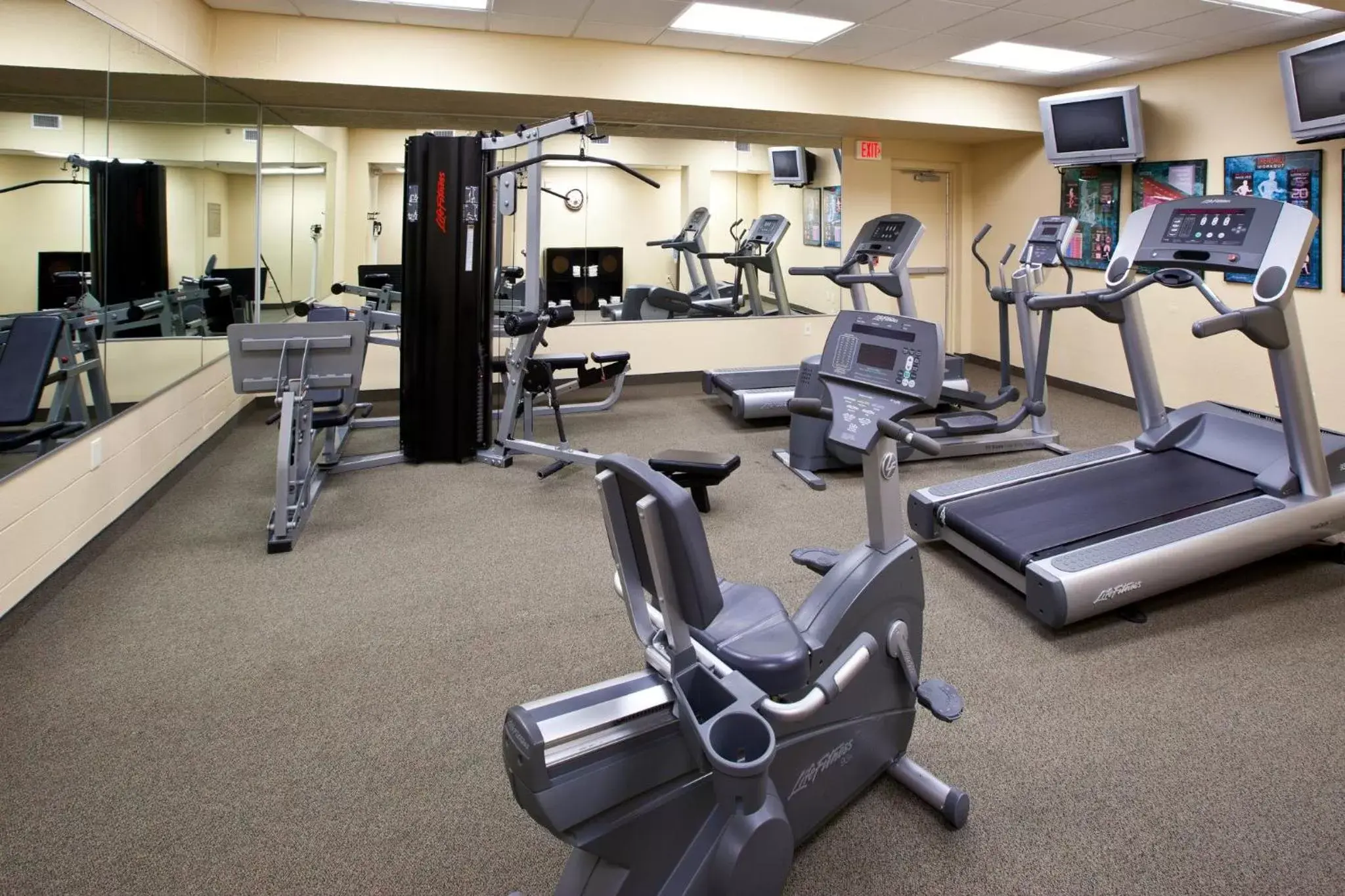 Fitness centre/facilities, Fitness Center/Facilities in Candlewood Suites Indianapolis Downtown Medical District, an IHG Hotel