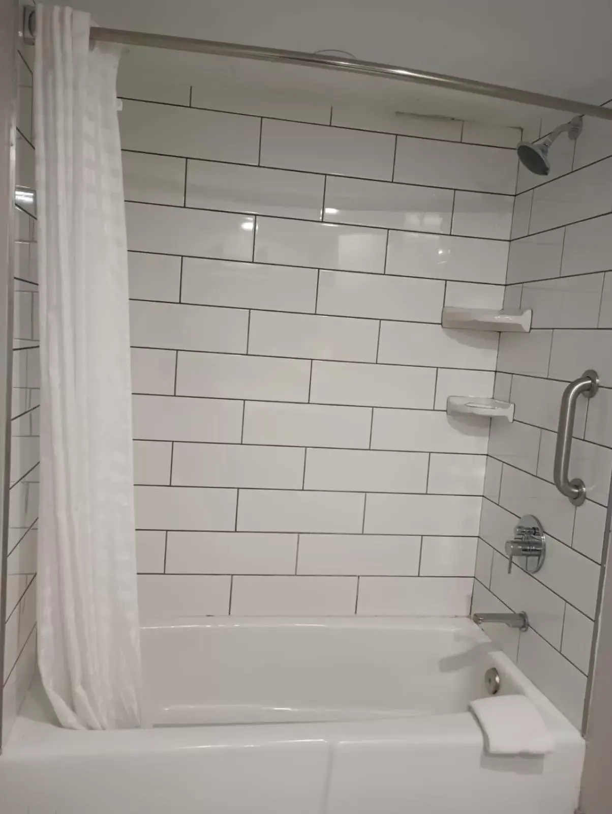 Bath, Bathroom in Quality Inn And Suites Oceanfront