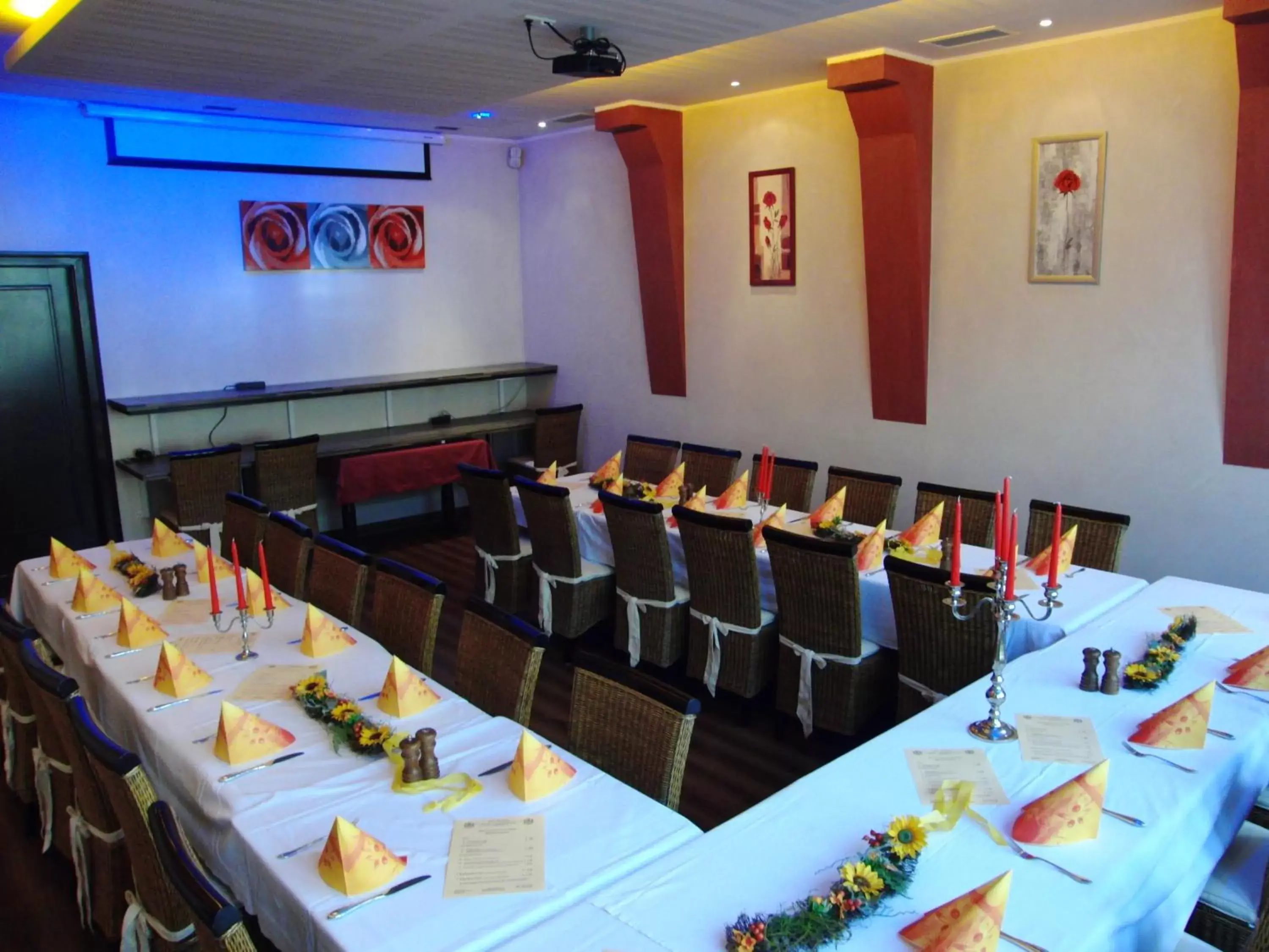 Restaurant/places to eat in Hotel Stadt Emmerich Restaurant/places to eat in Hotel Stadt Emmerich