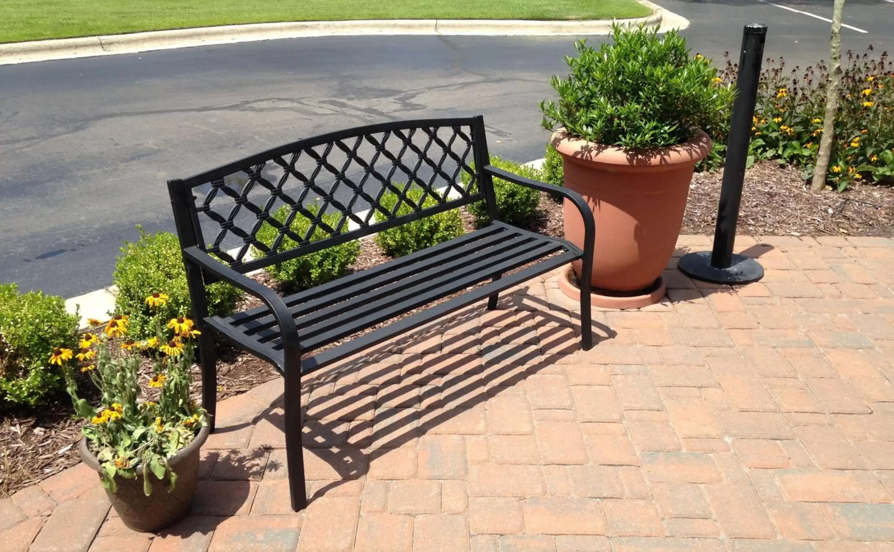 Property building, Patio/Outdoor Area in Hampton Inn New Bern