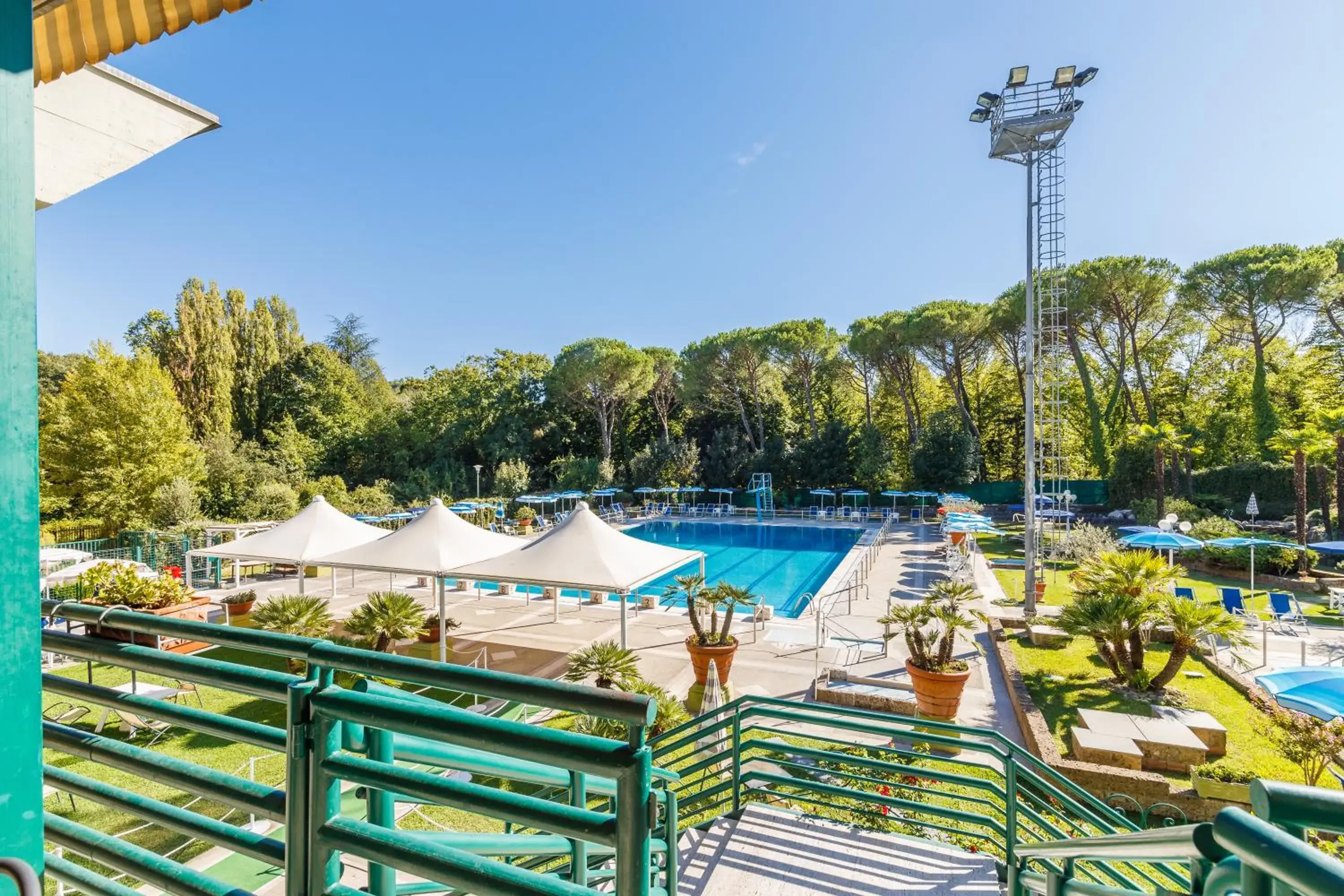 Pool View in Hotel Country Club