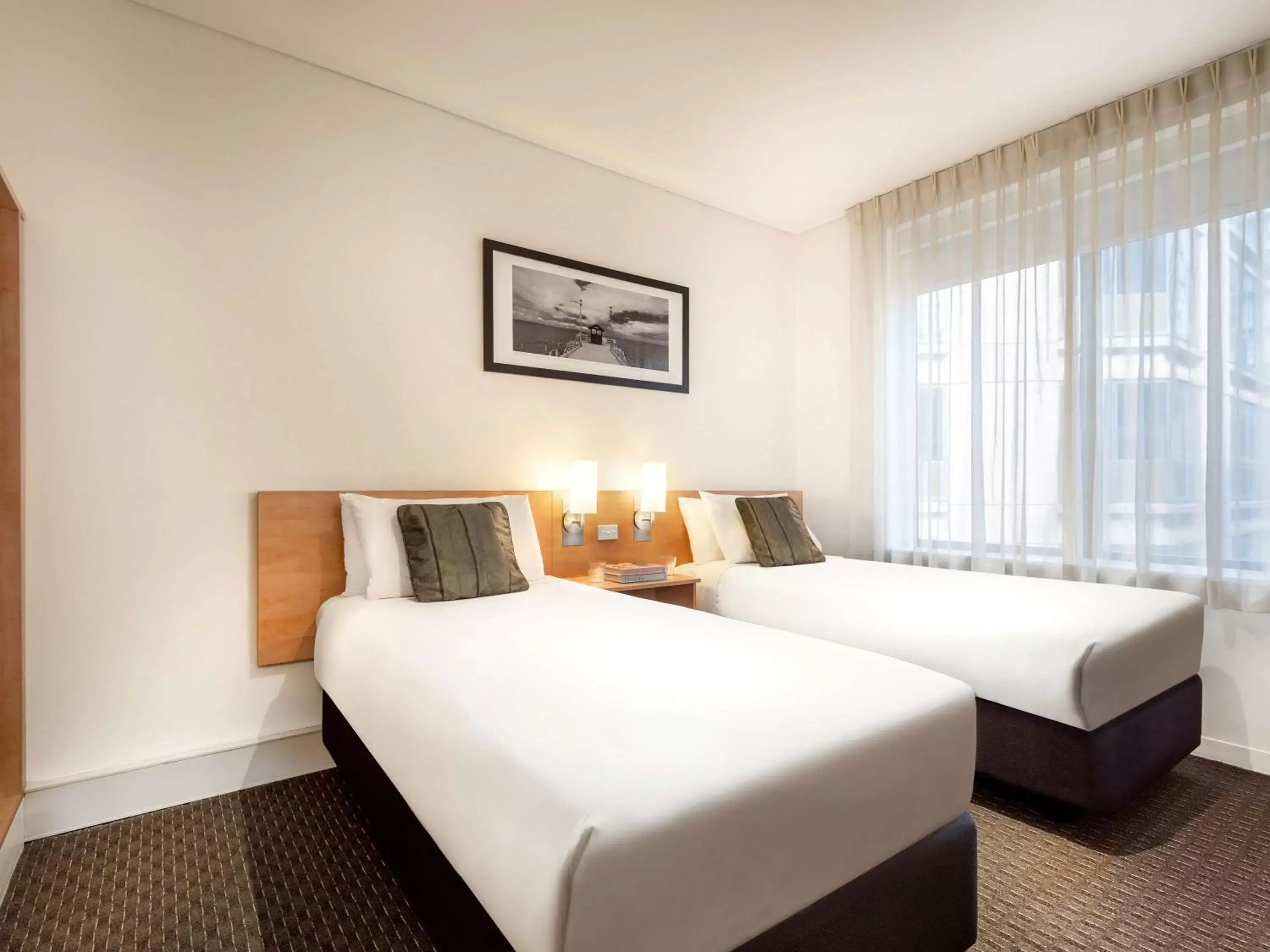 Photo of the whole room, Bed in ibis Melbourne Hotel and Apartments