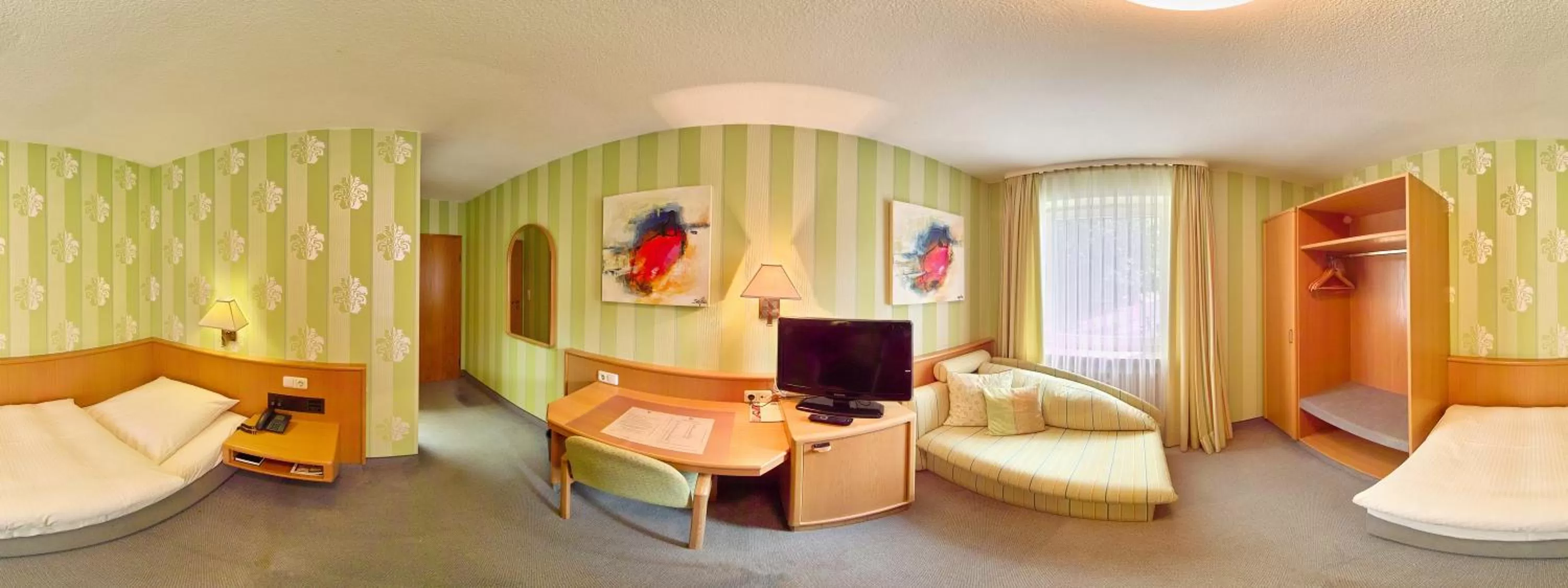 Photo of the whole room, Bed in Hotel Falter