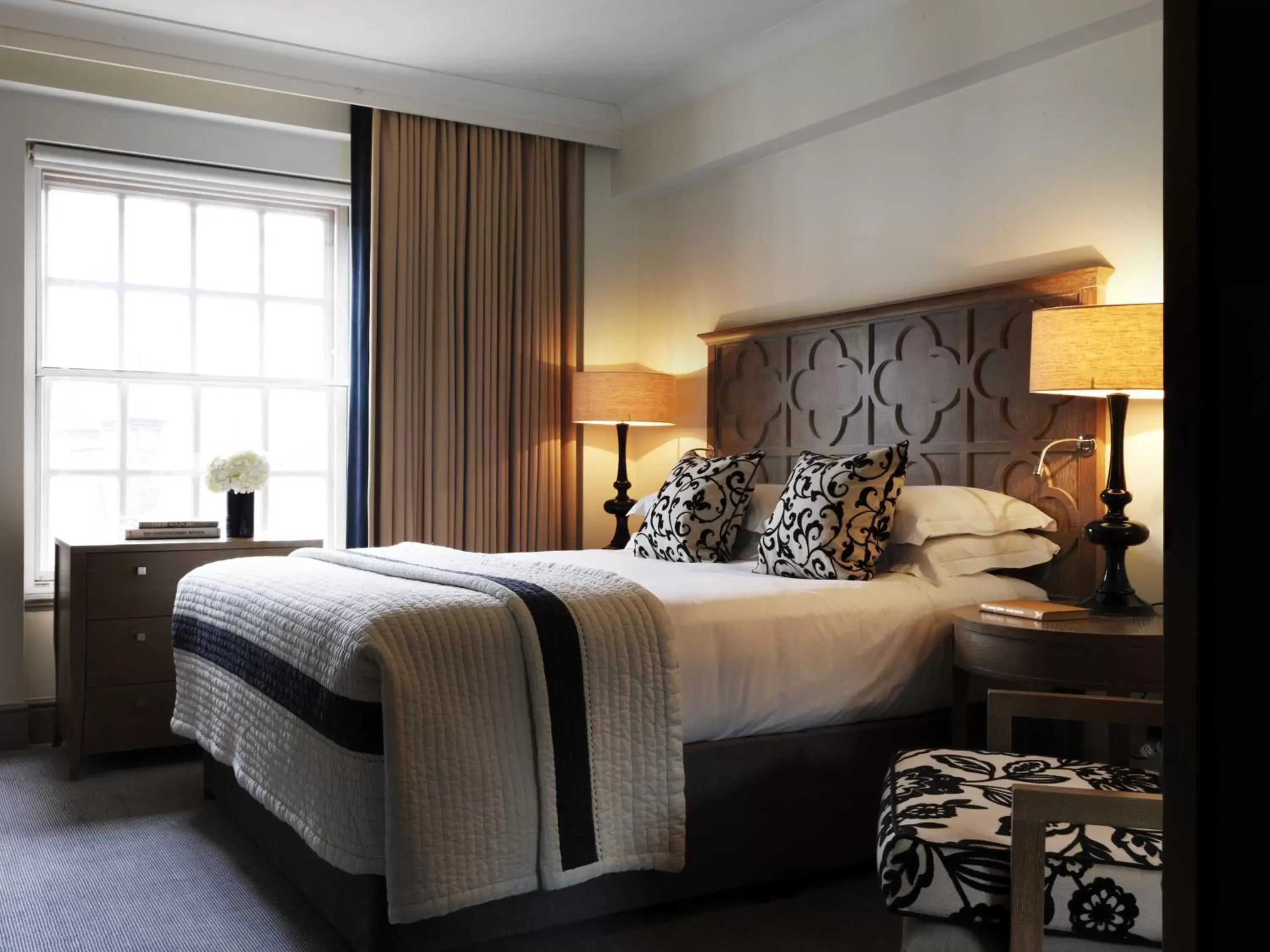 Bedroom, Bed in The Bloomsbury Hotel