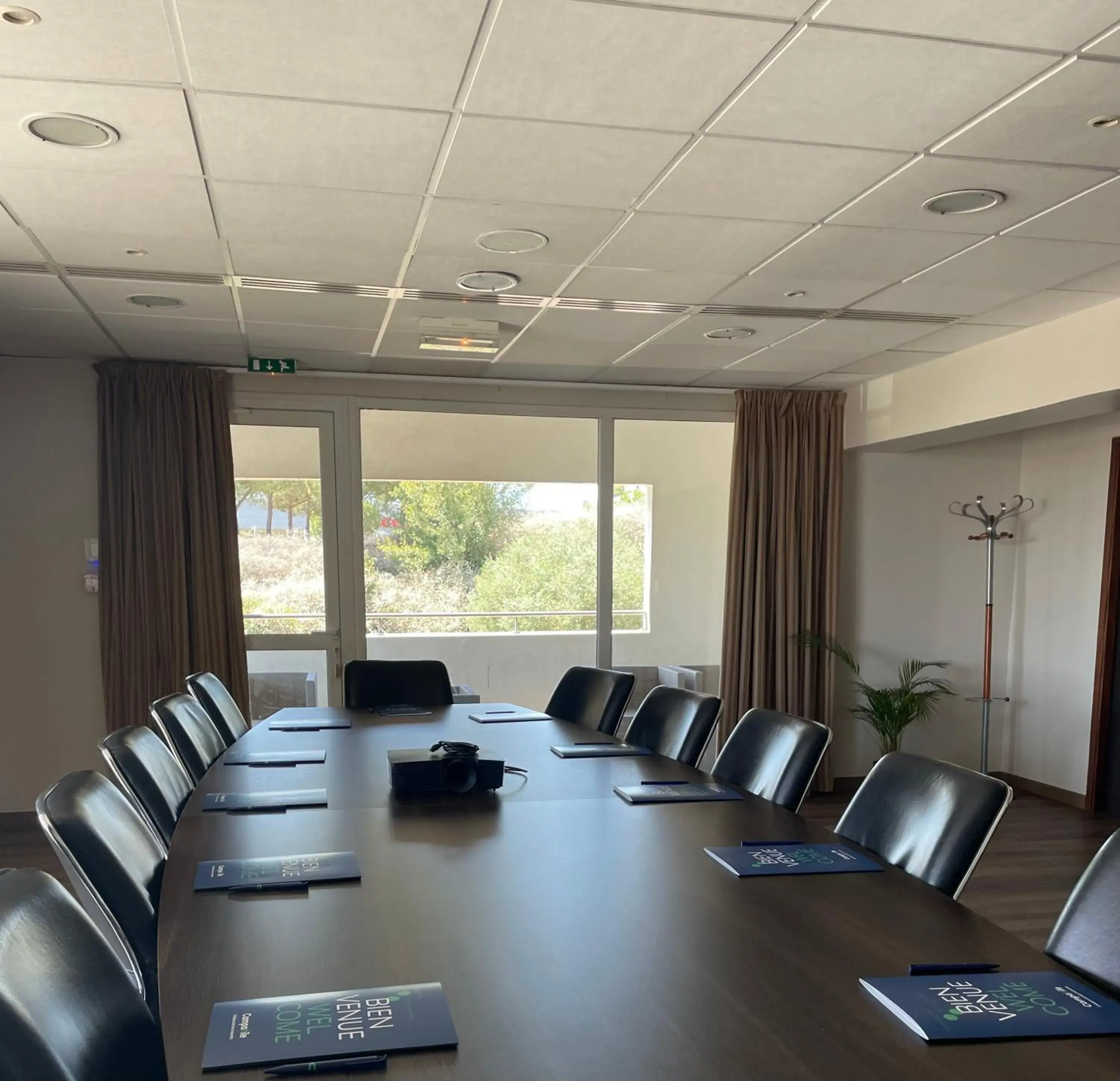 Meeting/conference room in Kyriad Prestige Montpellier Ouest - Croix D'argent