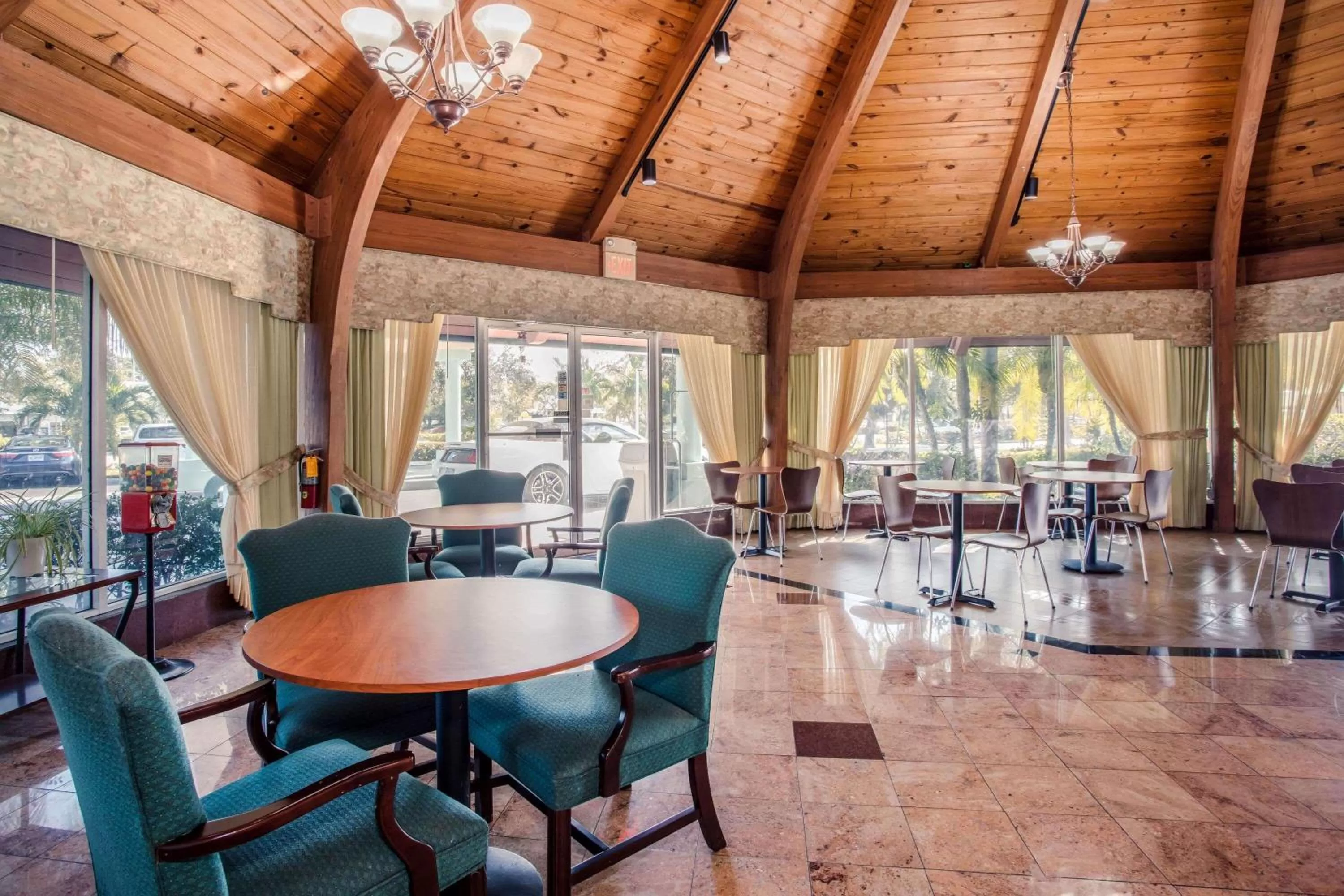 Lobby or reception in Super 8 by Wyndham North Palm Beach