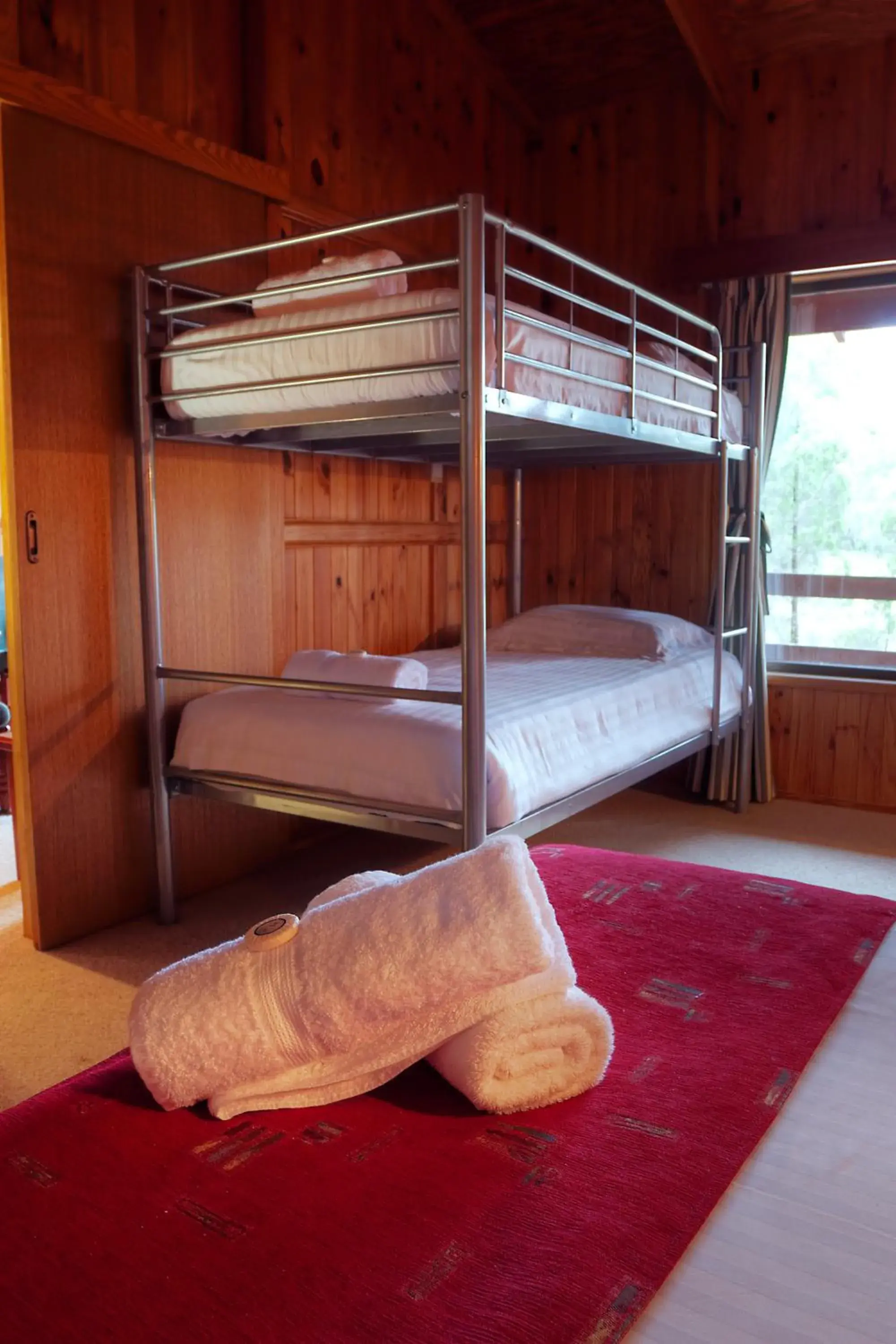 Bedroom, Bunk Bed in Granite Belt Retreat and Brewery