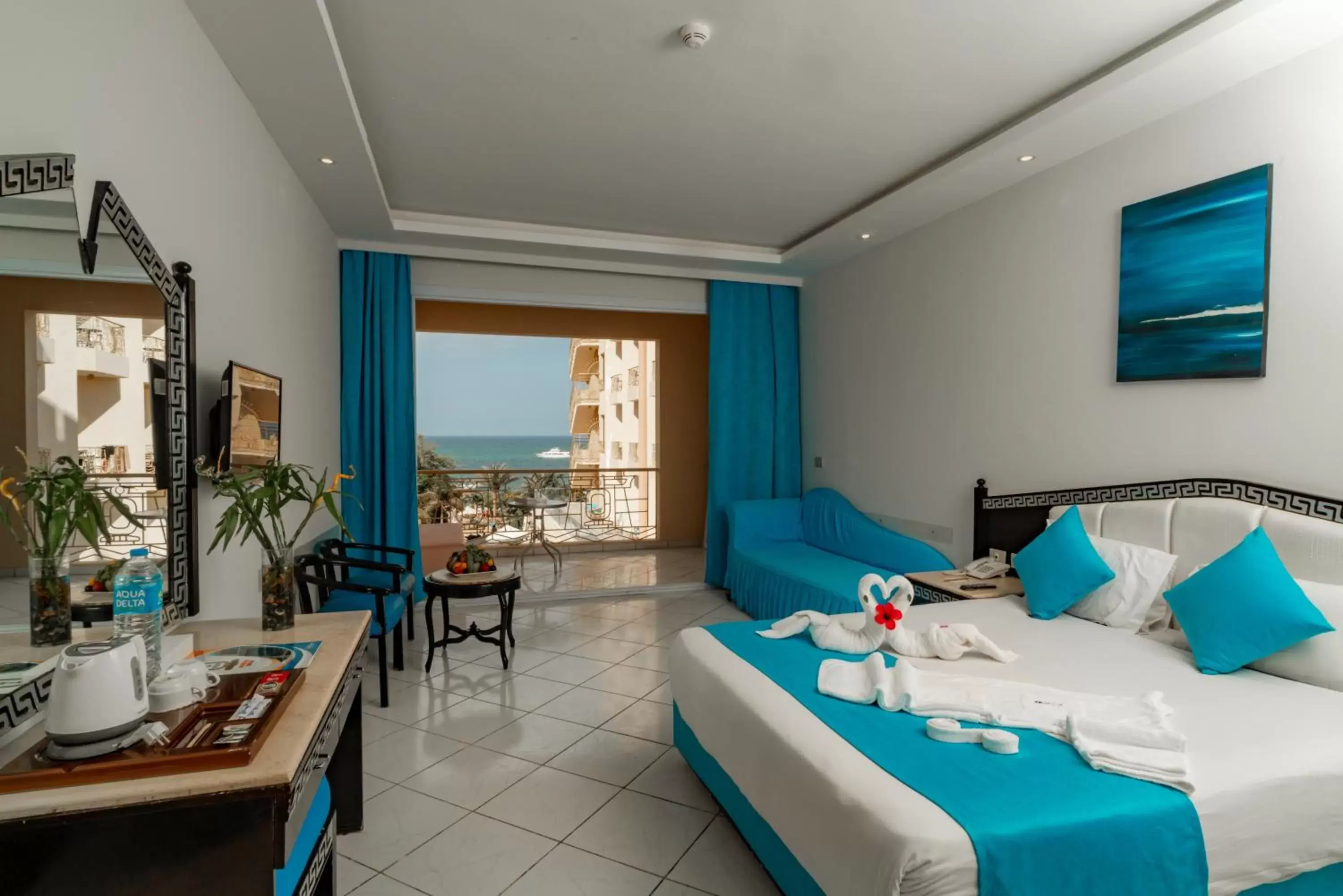 Sea view, Bed in King Tut Aqua Park Beach Resort Sea view, Bed in King Tut Aqua Park Beach Resort