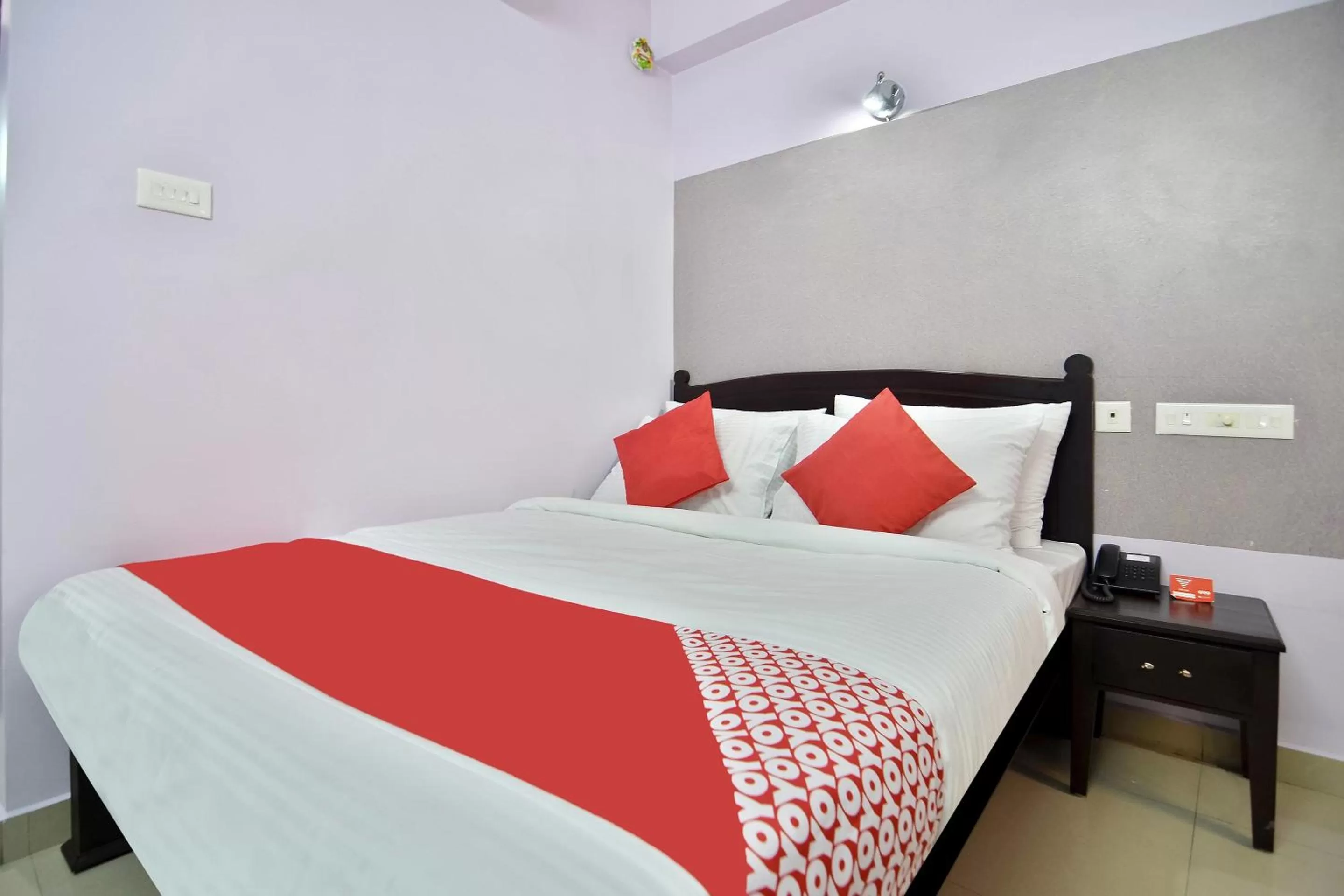 Bed in Shanthi Residency