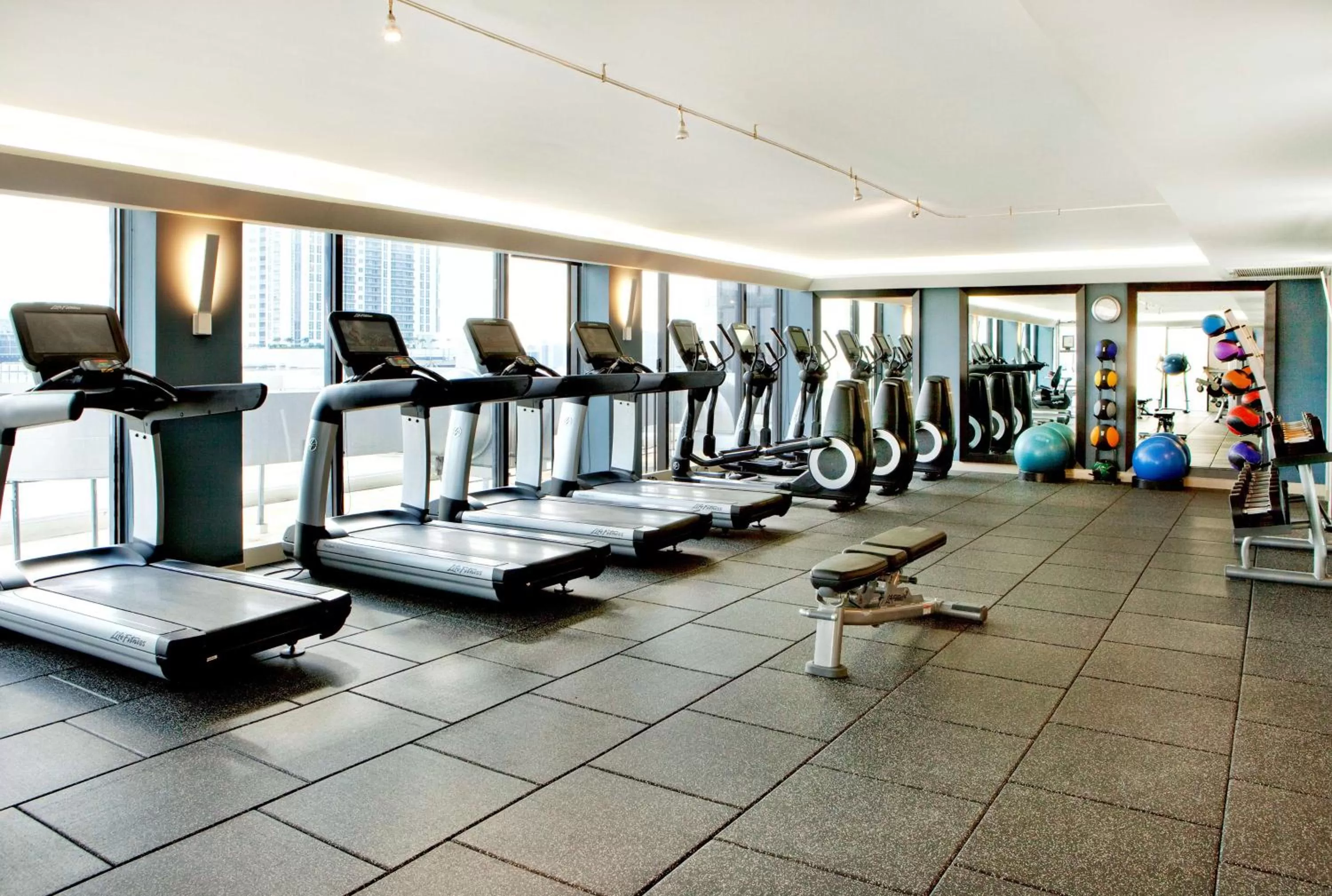Fitness centre/facilities in Hilton Miami Downtown