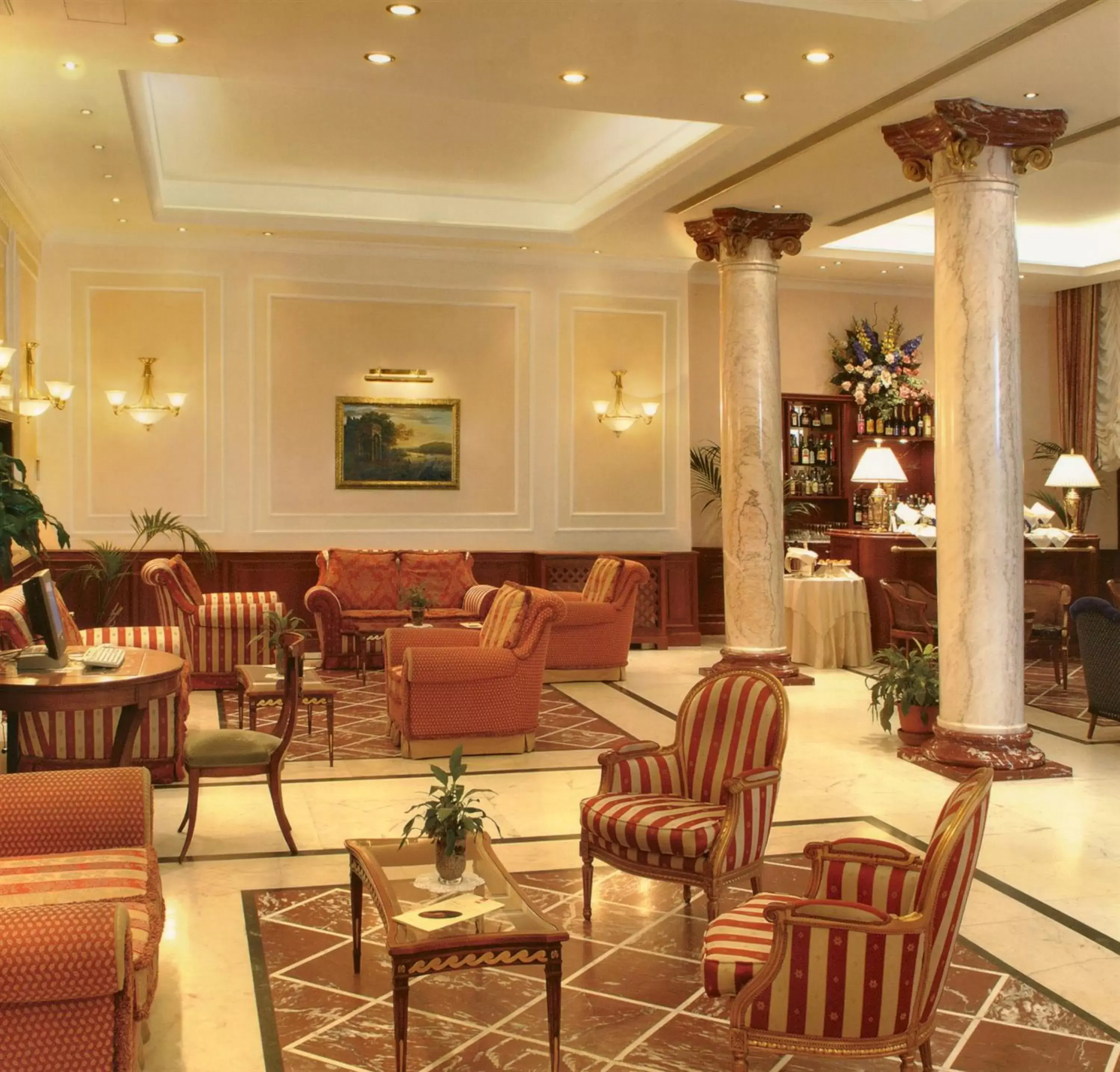 Lobby or reception, Lounge/Bar in Andreola Central Hotel