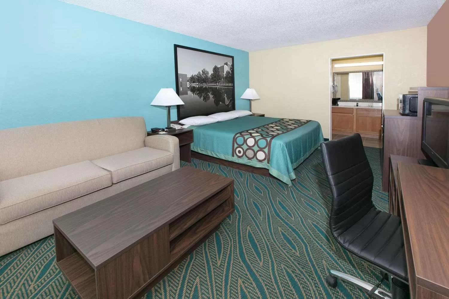 Bedroom, Bed in Super 8 by Wyndham Duncan