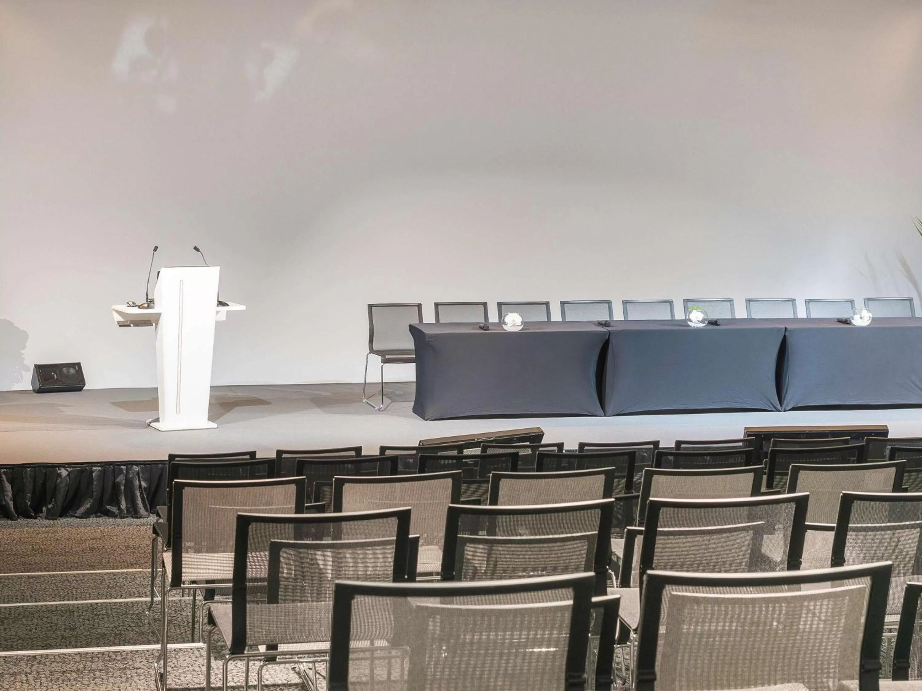 On site in Novotel Paris Est