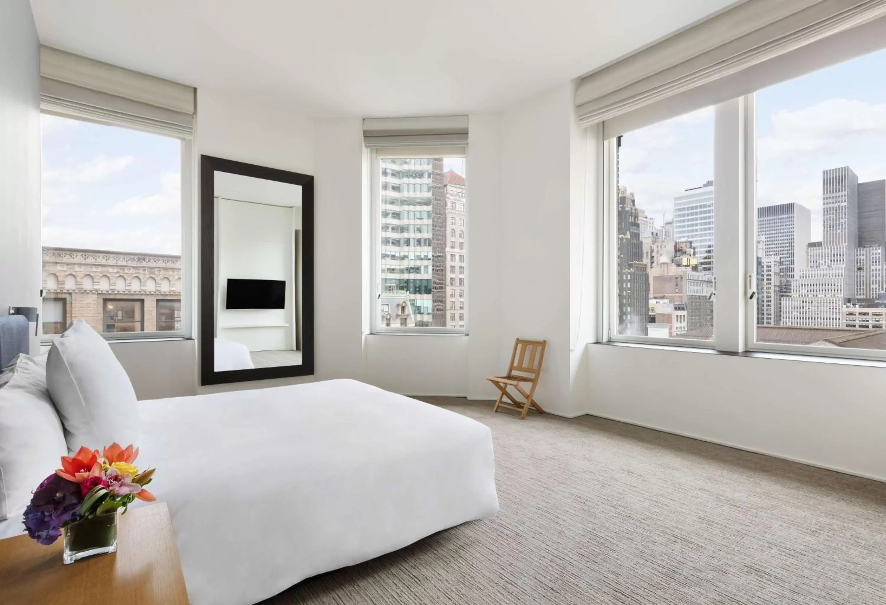 Photo of the whole room, Nearby Landmark in Andaz 5th Avenue-a concept by Hyatt