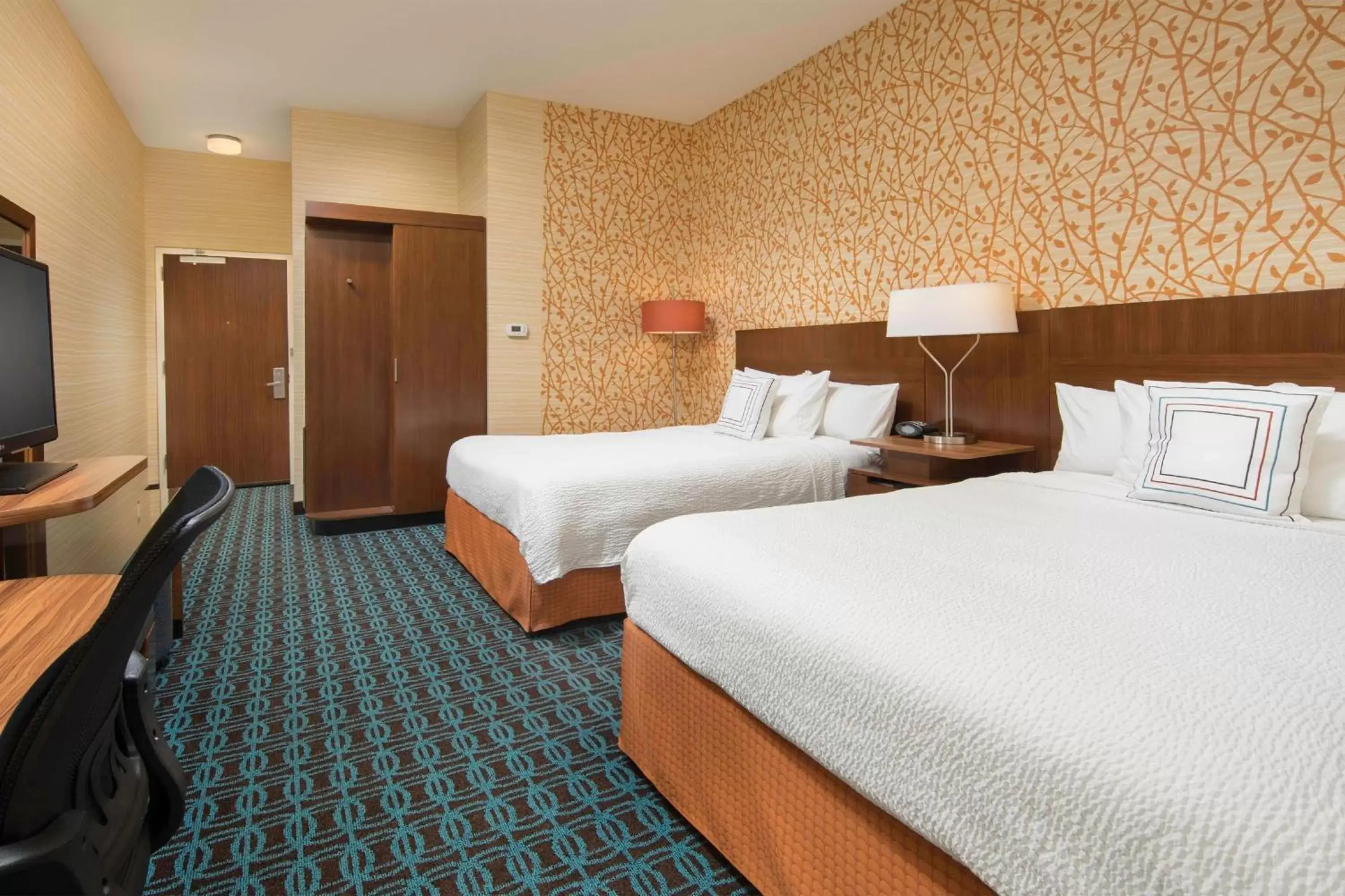 Photo of the whole room, Bed in Fairfield by Marriott Inn & Suites Knoxville Turkey Creek