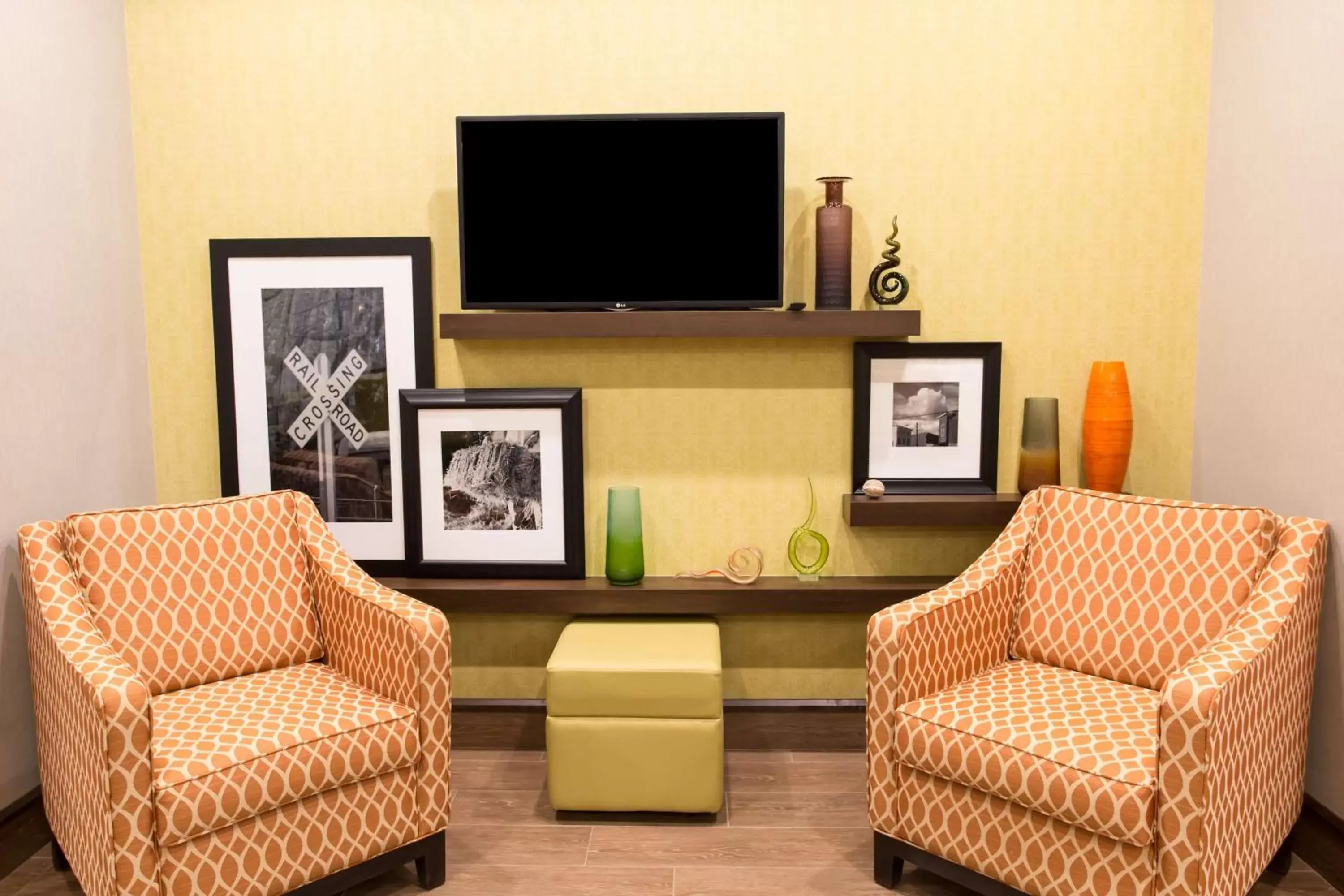 Lobby or reception in Hampton Inn by Hilton Lloydminster Lobby or reception in Hampton Inn by Hilton Lloydminster