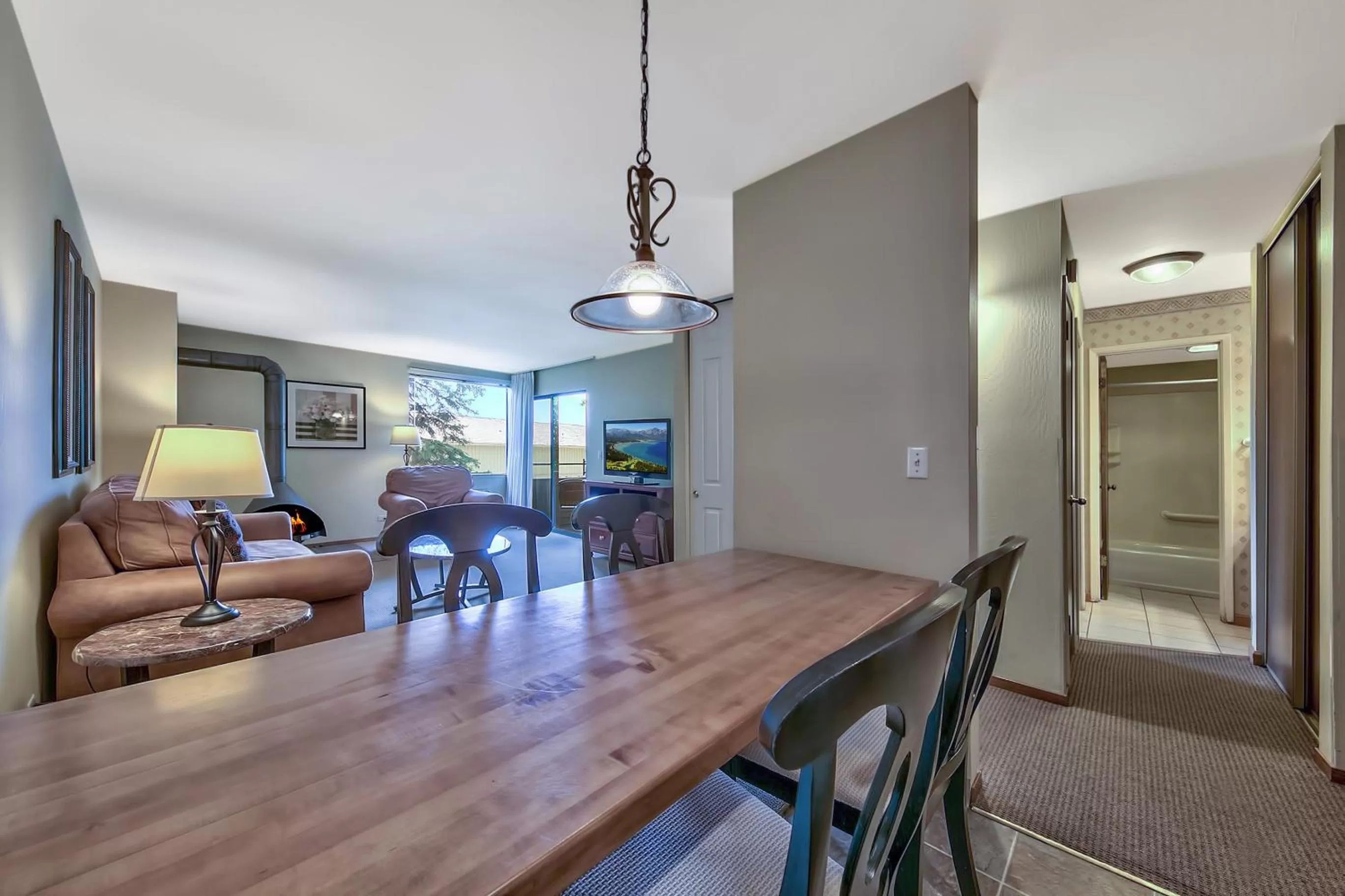 Dining Area in Lakeland Village at Heavenly