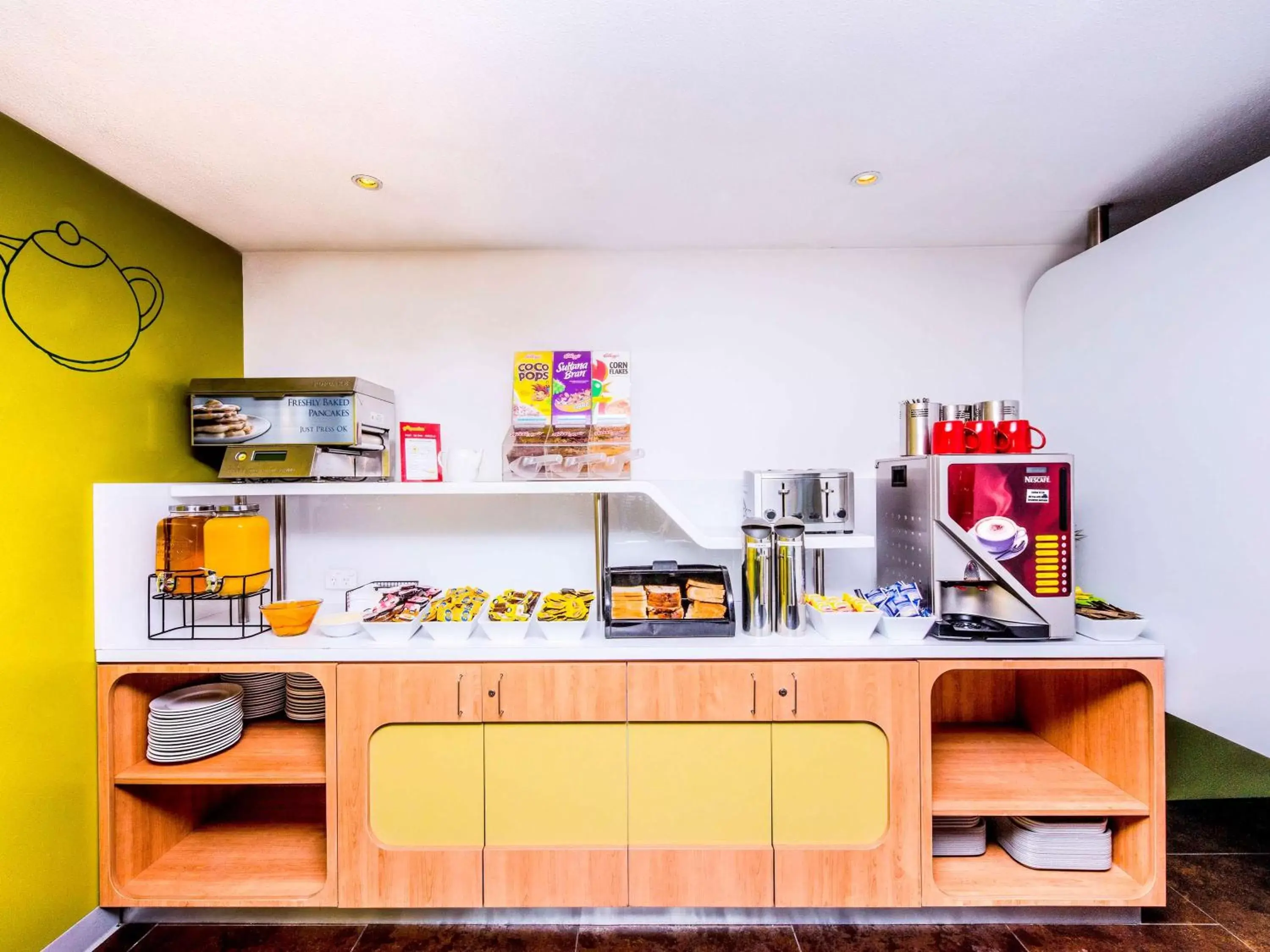 Restaurant/places to eat in ibis Budget Canberra Restaurant/places to eat in ibis Budget Canberra