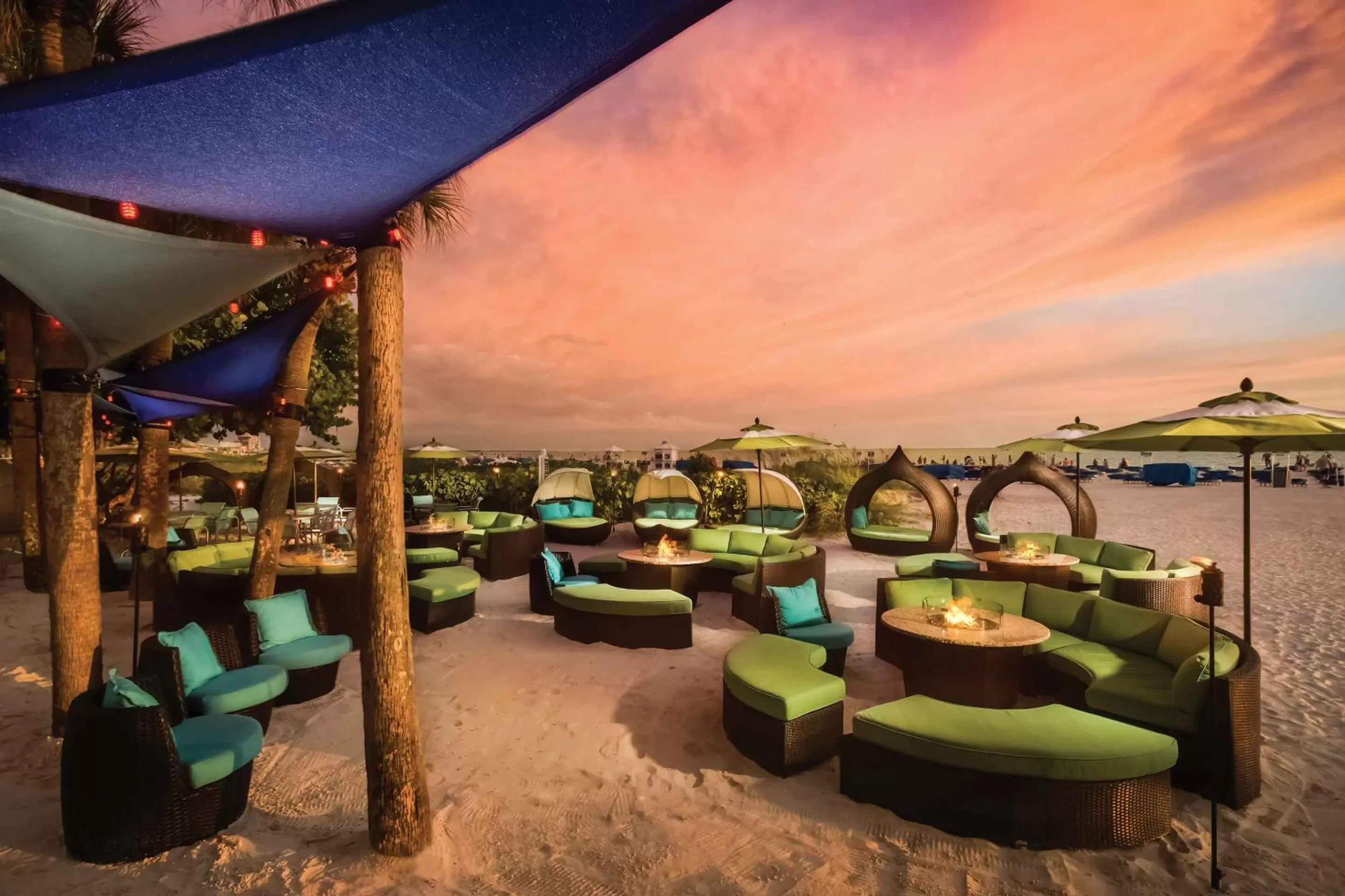 Lounge or bar in Island Grand at TradeWinds