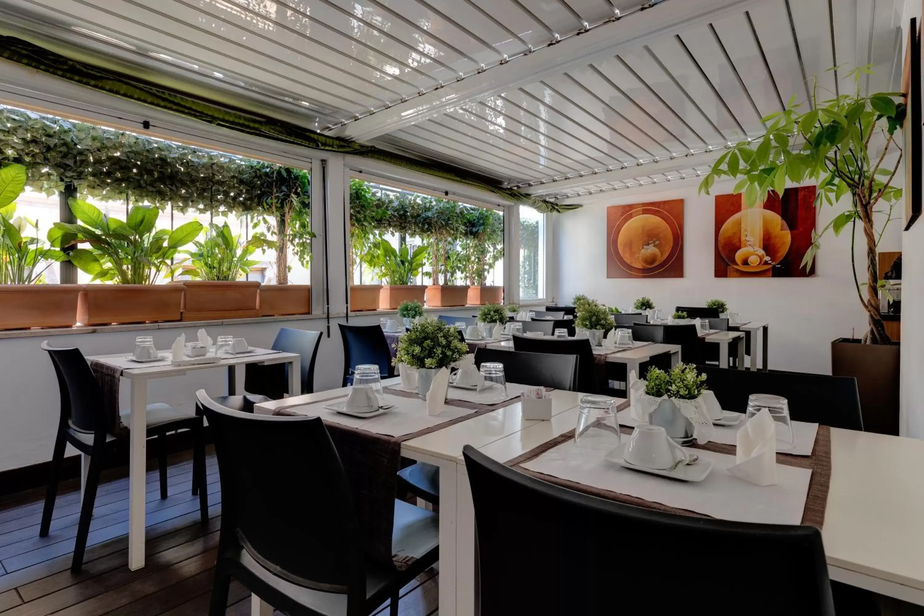 Breakfast, Restaurant/Places to Eat in Hotel Rinascimento - Gruppo Trevi Hotels