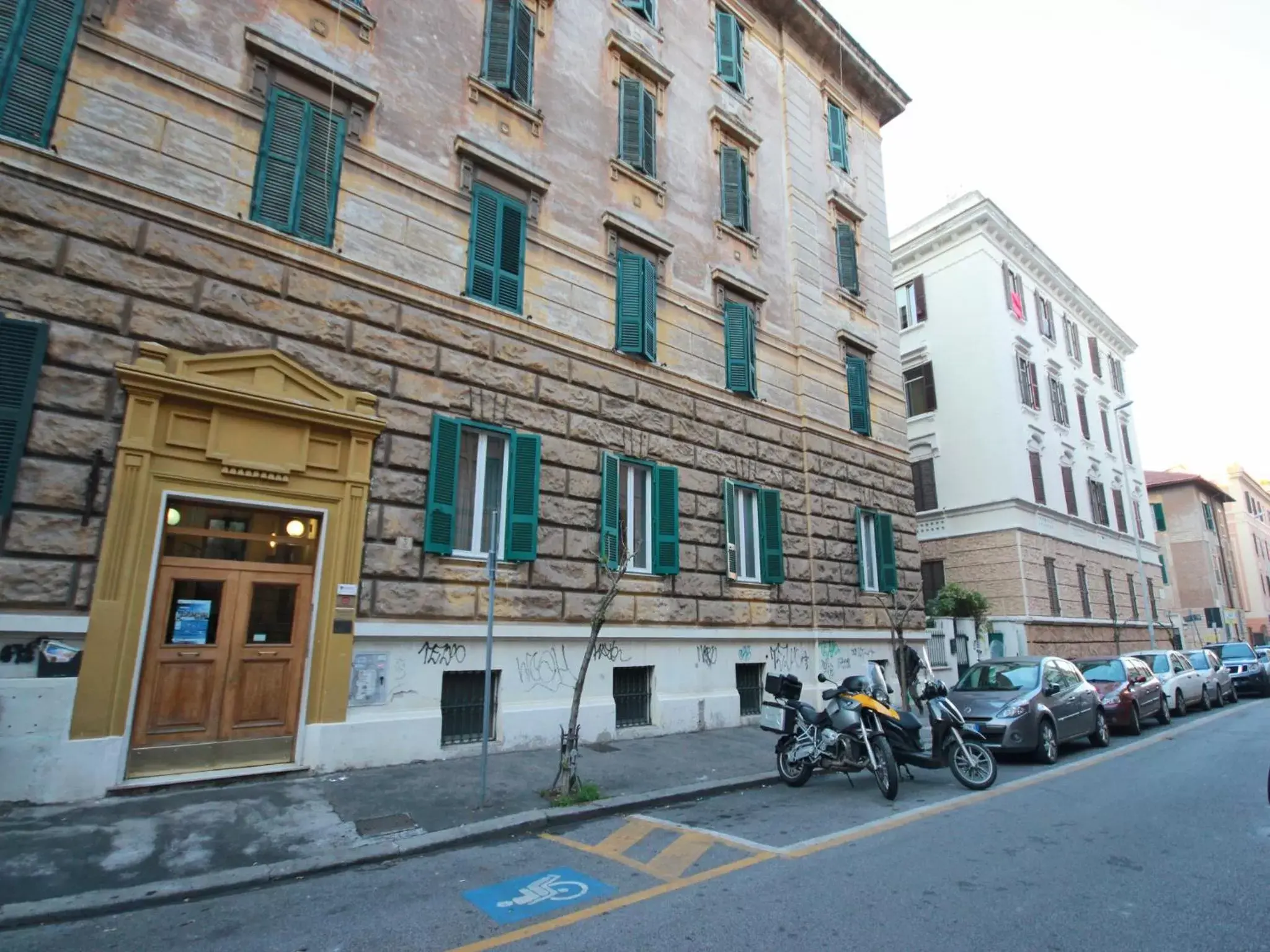 Property Building in AcB Vaticano Suites