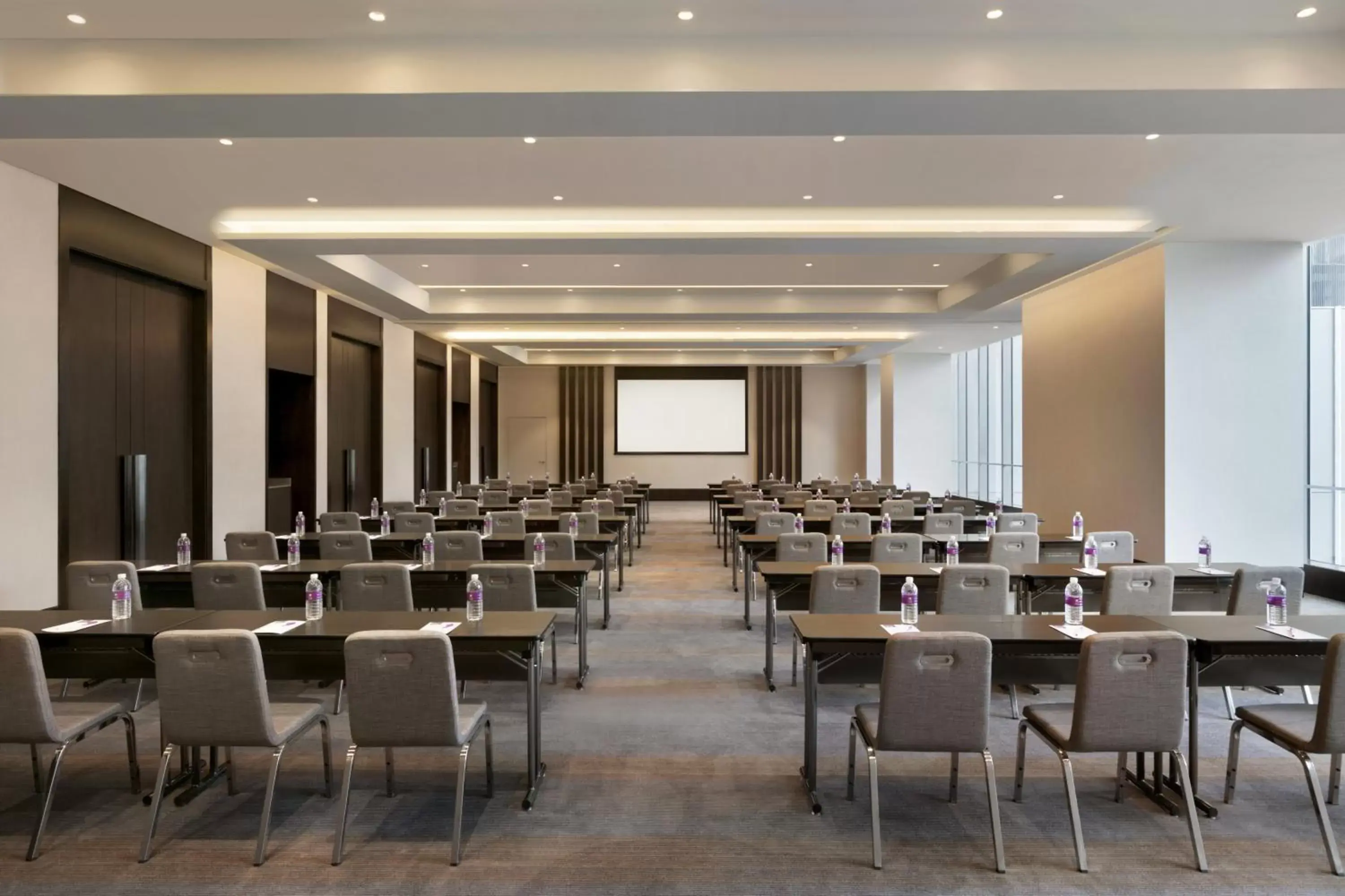 Meeting/conference room in Hyatt Place Shanghai Tianshan Plaza