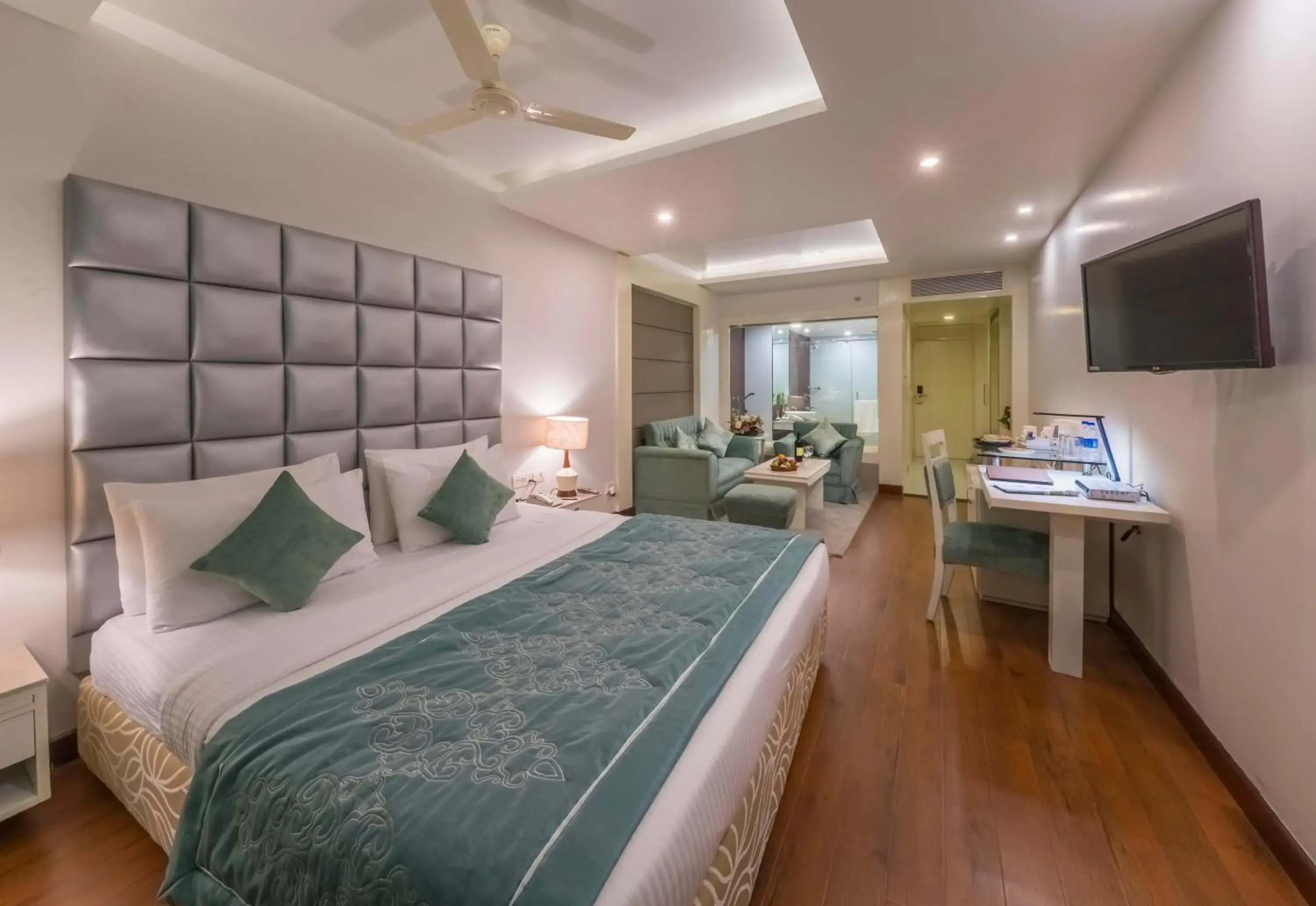 Photo of the whole room in Hotel Hindusthan International, Bhubaneswar