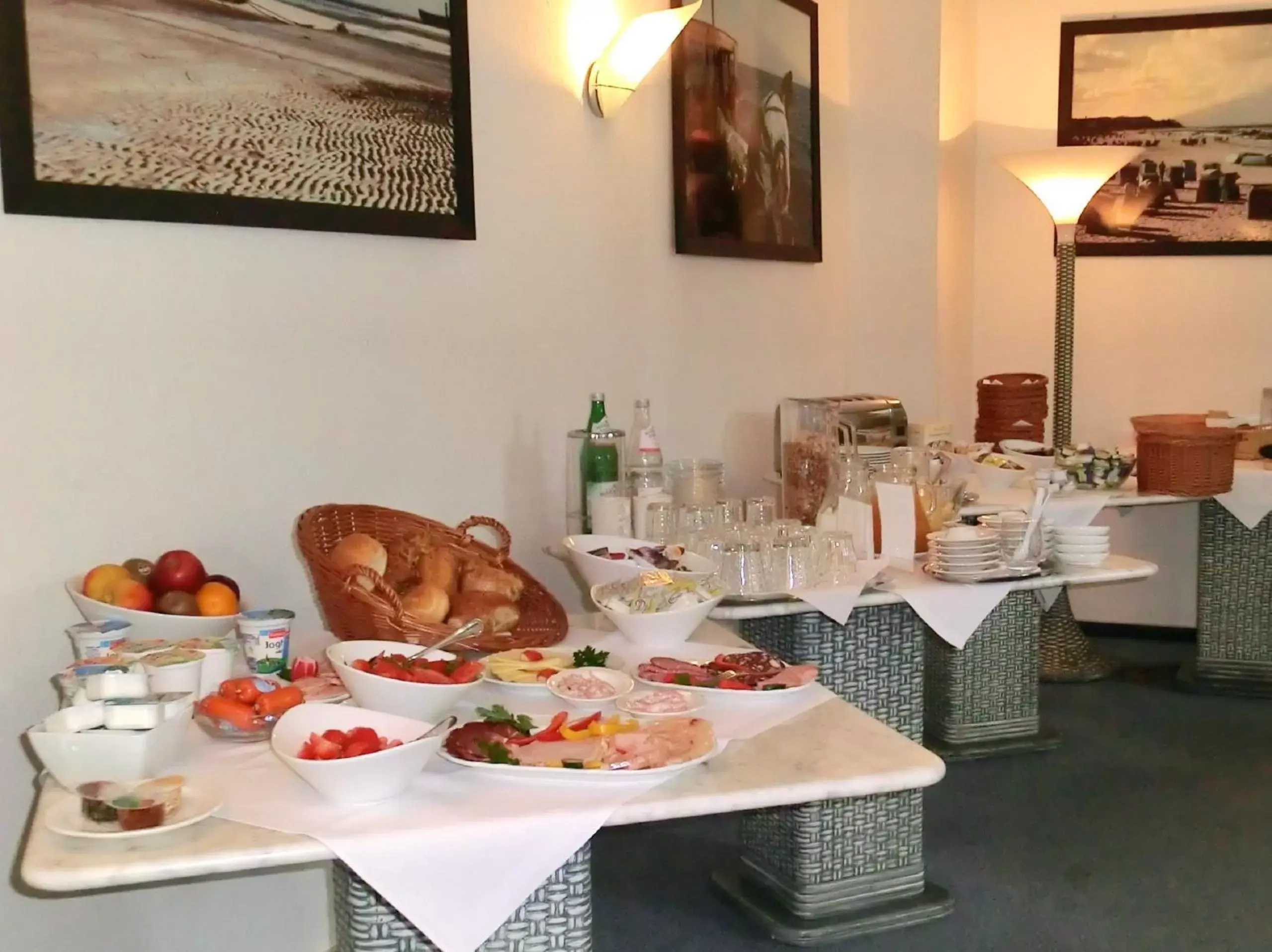 Restaurant/places to eat, Breakfast in Hotel Villa Strandrose