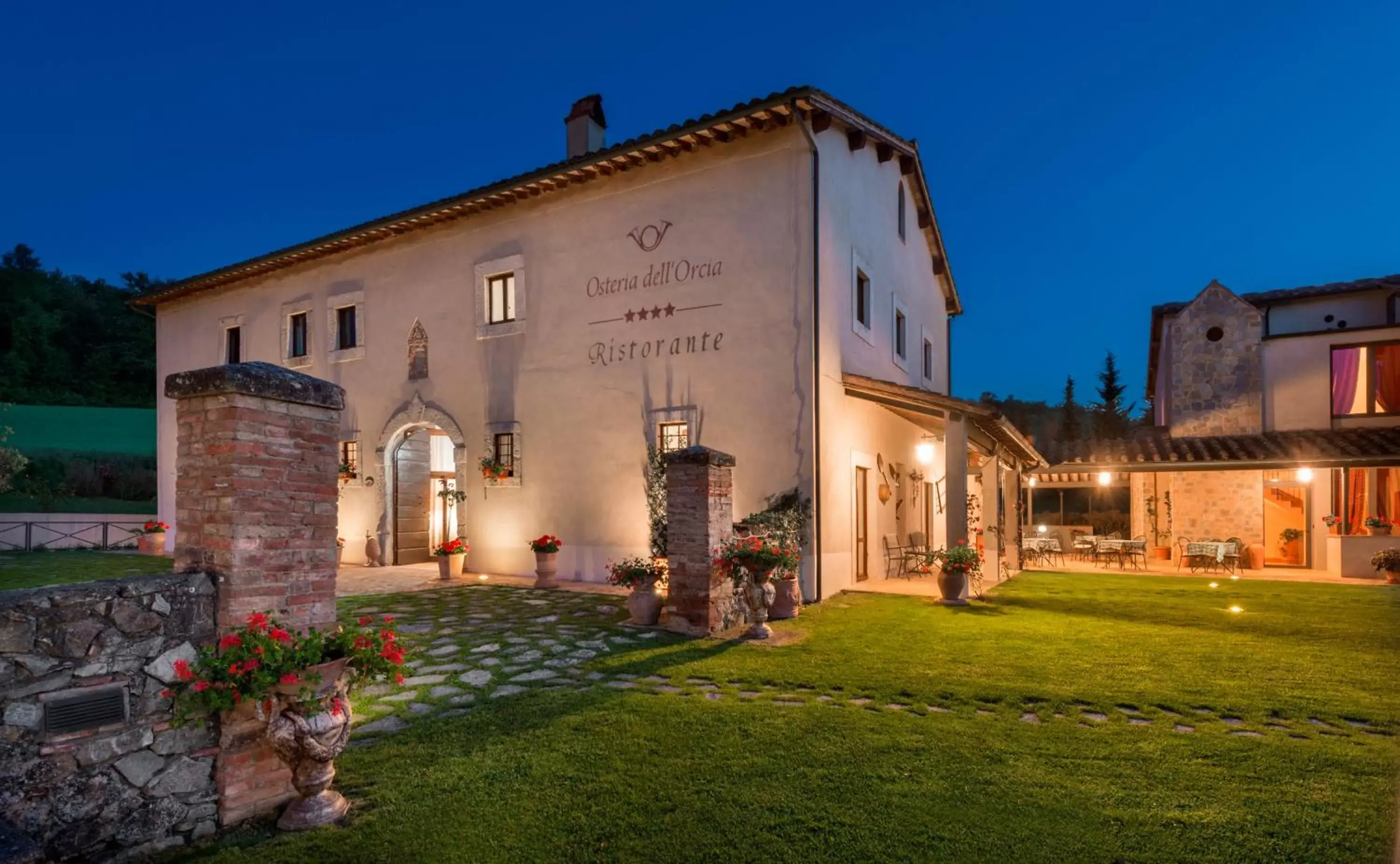 Facade/entrance, Property Building in Relais Osteria Dell'Orcia