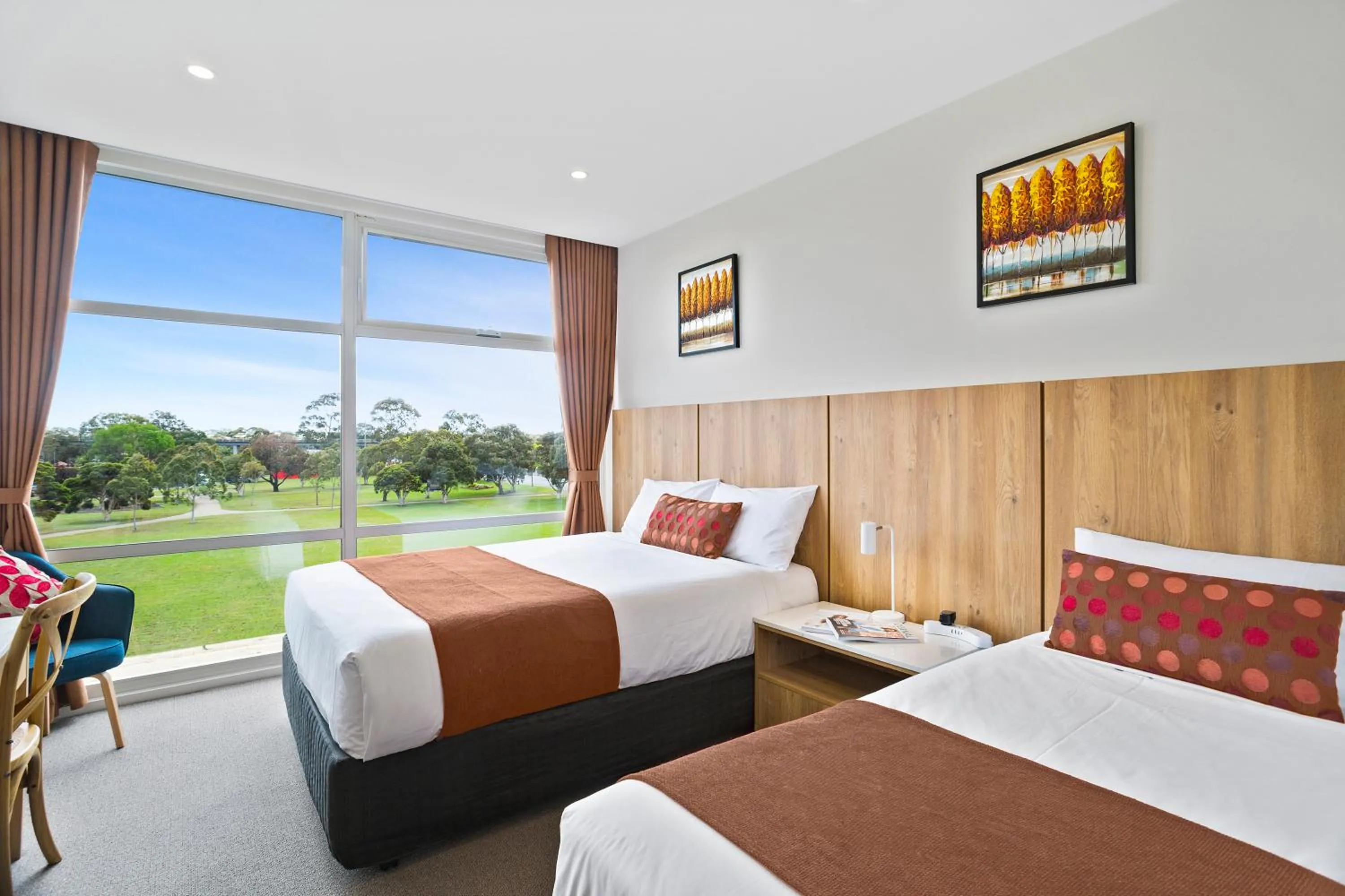 Bed in Parkside Motel Geelong