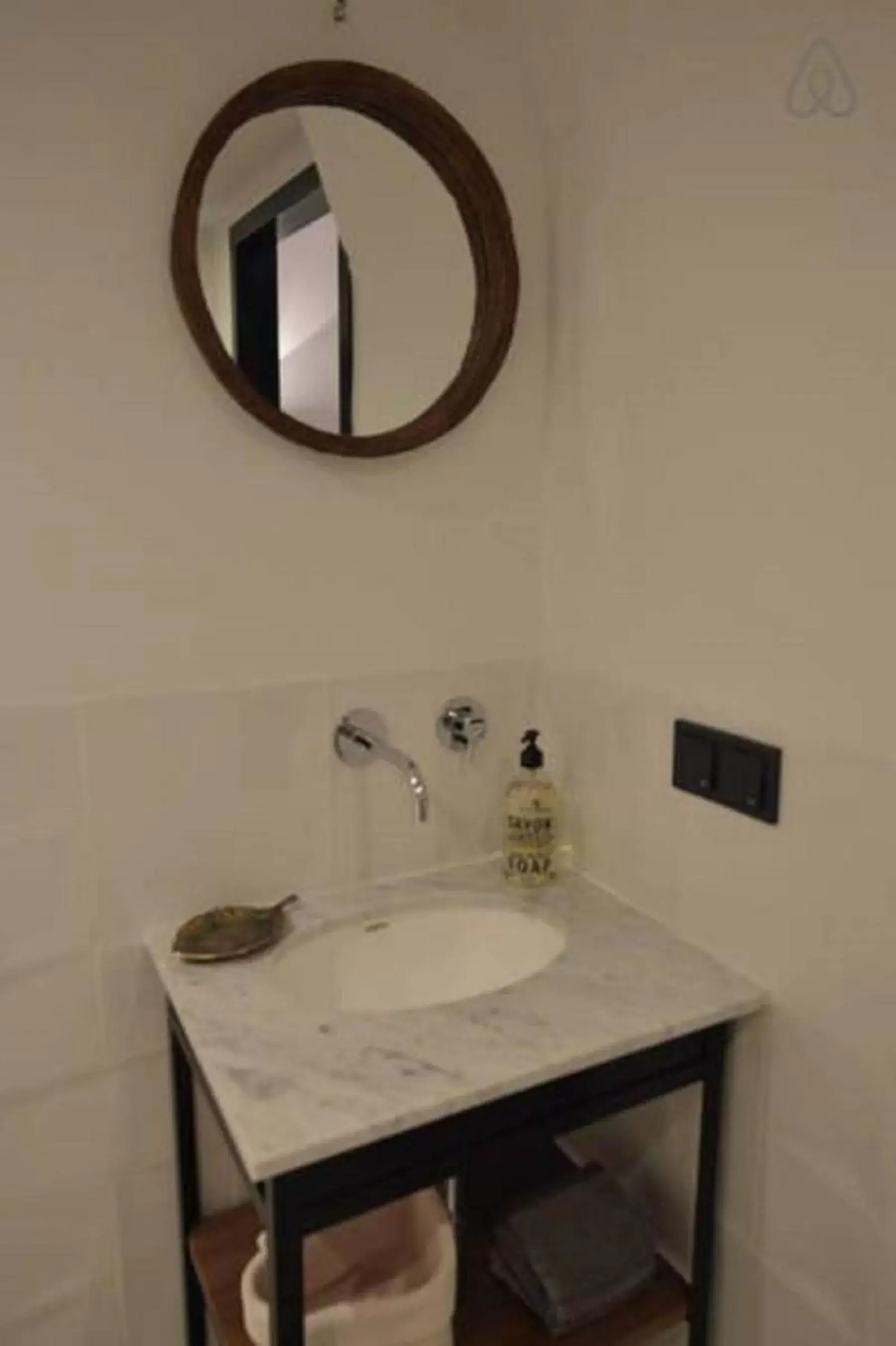 Bathroom in Romantic ground floor suite in Pijp near Sarphatipark