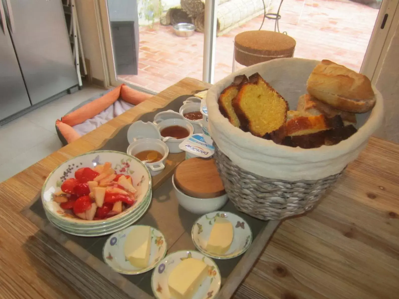 Breakfast in MAS MAURANE-Chambre d'hôte avec SPA privé